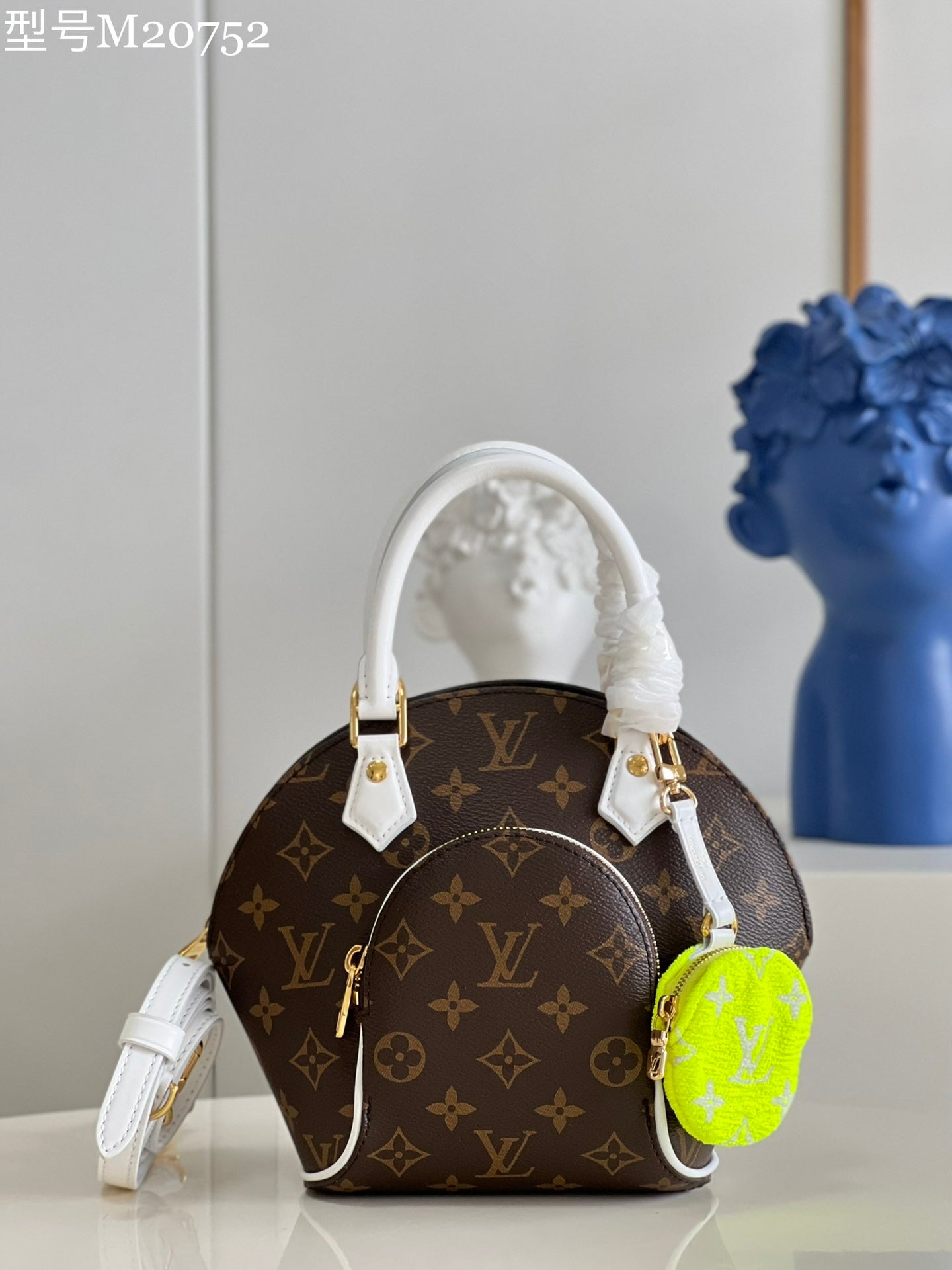 LuxluxHouse Great quality Louis Vuitton Bag Top Quality 22.5*19.5*10CM Free shipping