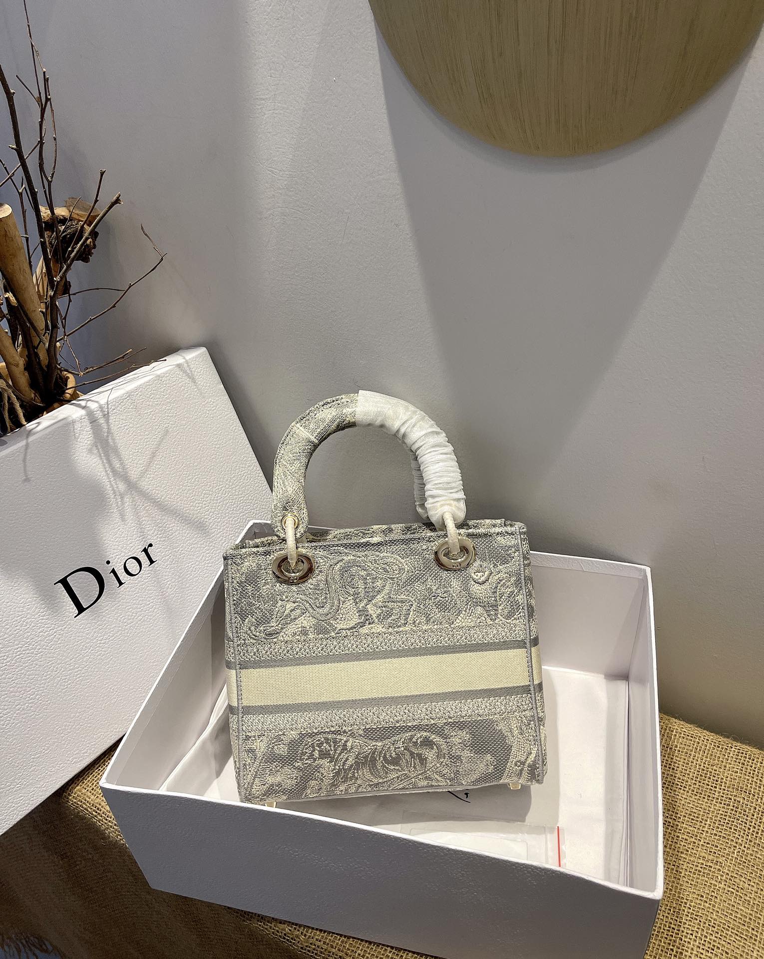 Free shipping LuxluxHouse Dior Top Bag 24*20*11cm