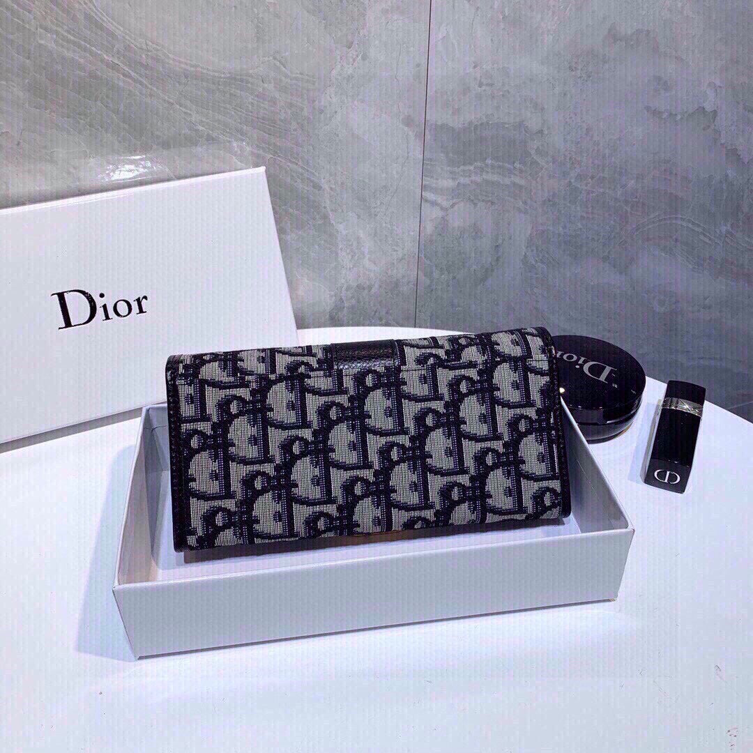 Free shipping LuxluxHouse Dior Bag Top Quality 19*10cm