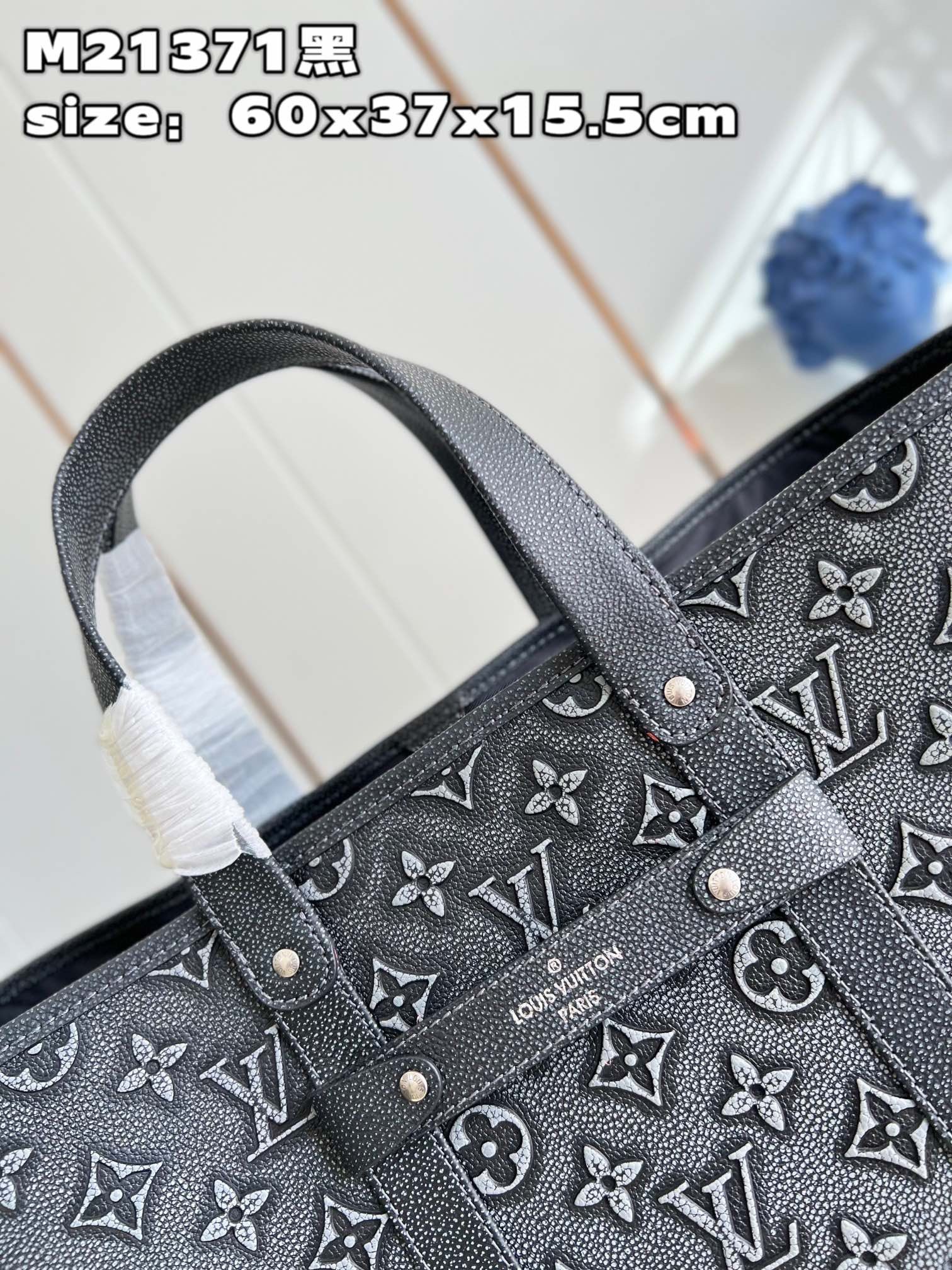 Louis Vuitton tote journey m21371 Top Bag (LuxluxHouse) Free shipping