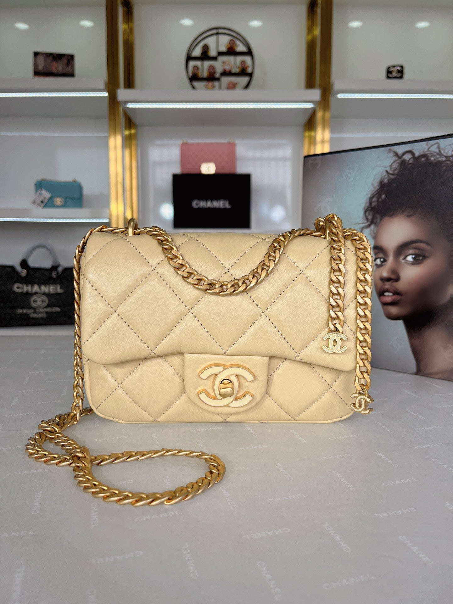 LuxluxHouse Great quality Chanel Bag Top Quality 18.5*14*5*cm Free shipping