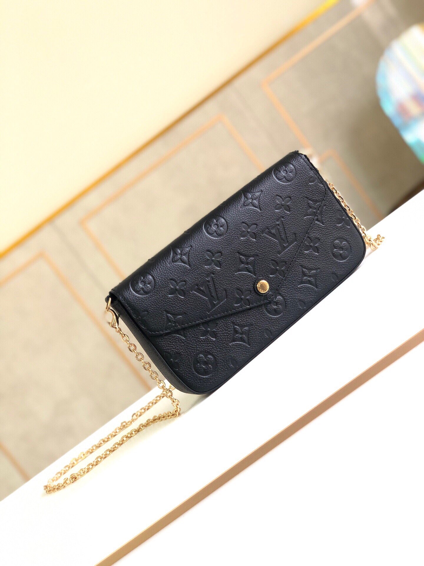 LuxluxHouse Great quality Louis Vuitton Bag Top Quality 21*13*3cm Free shipping