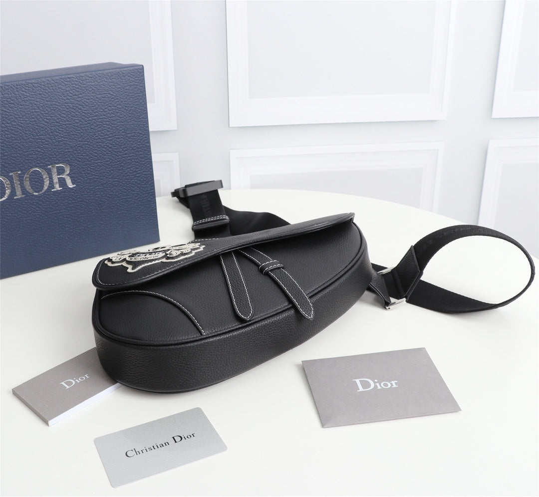 Free shipping LuxluxHouse Dior Top Bag 26*19*4.5cm