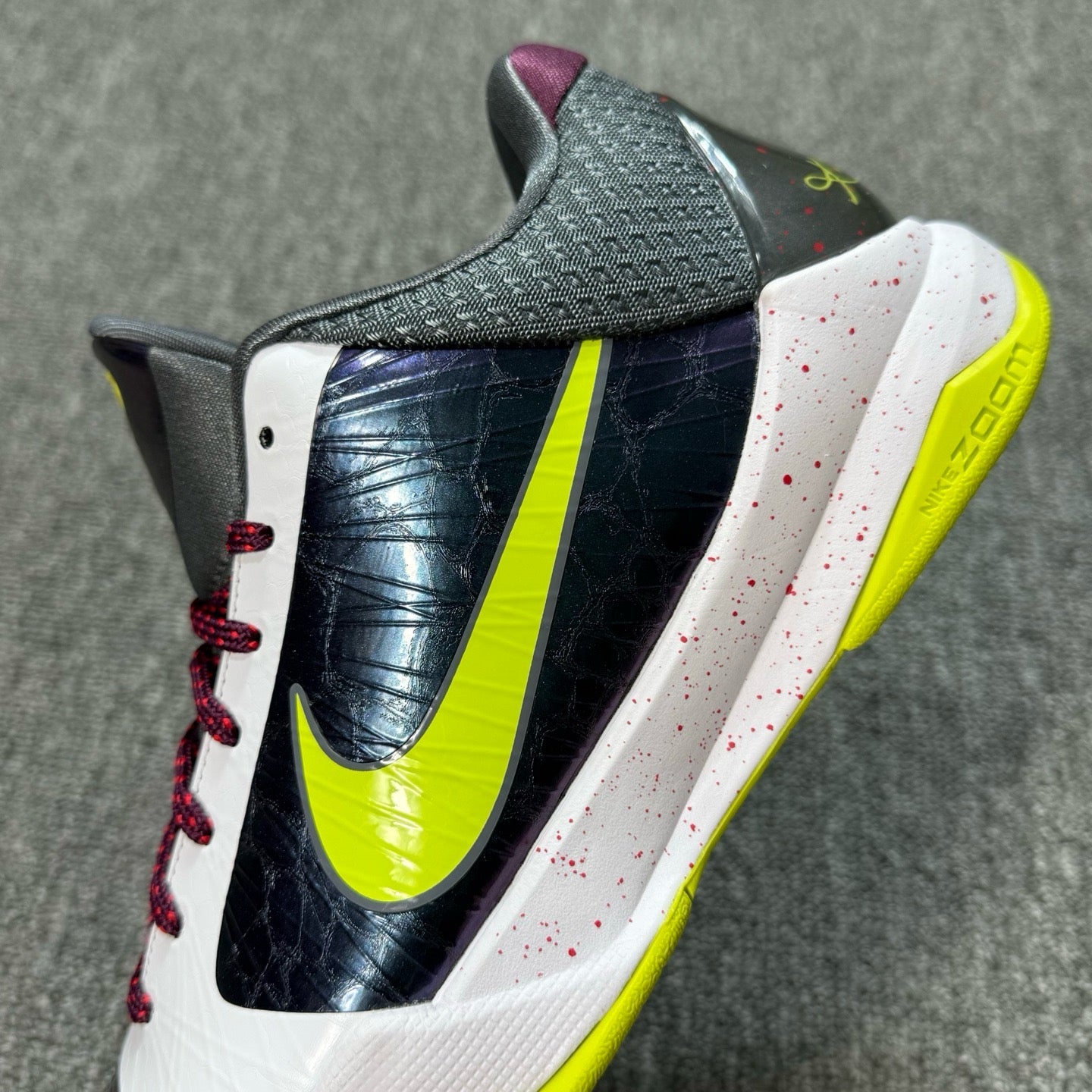 Star Batch-Nike Zoom Kobe 5 Protro “Joker（Chaos）”