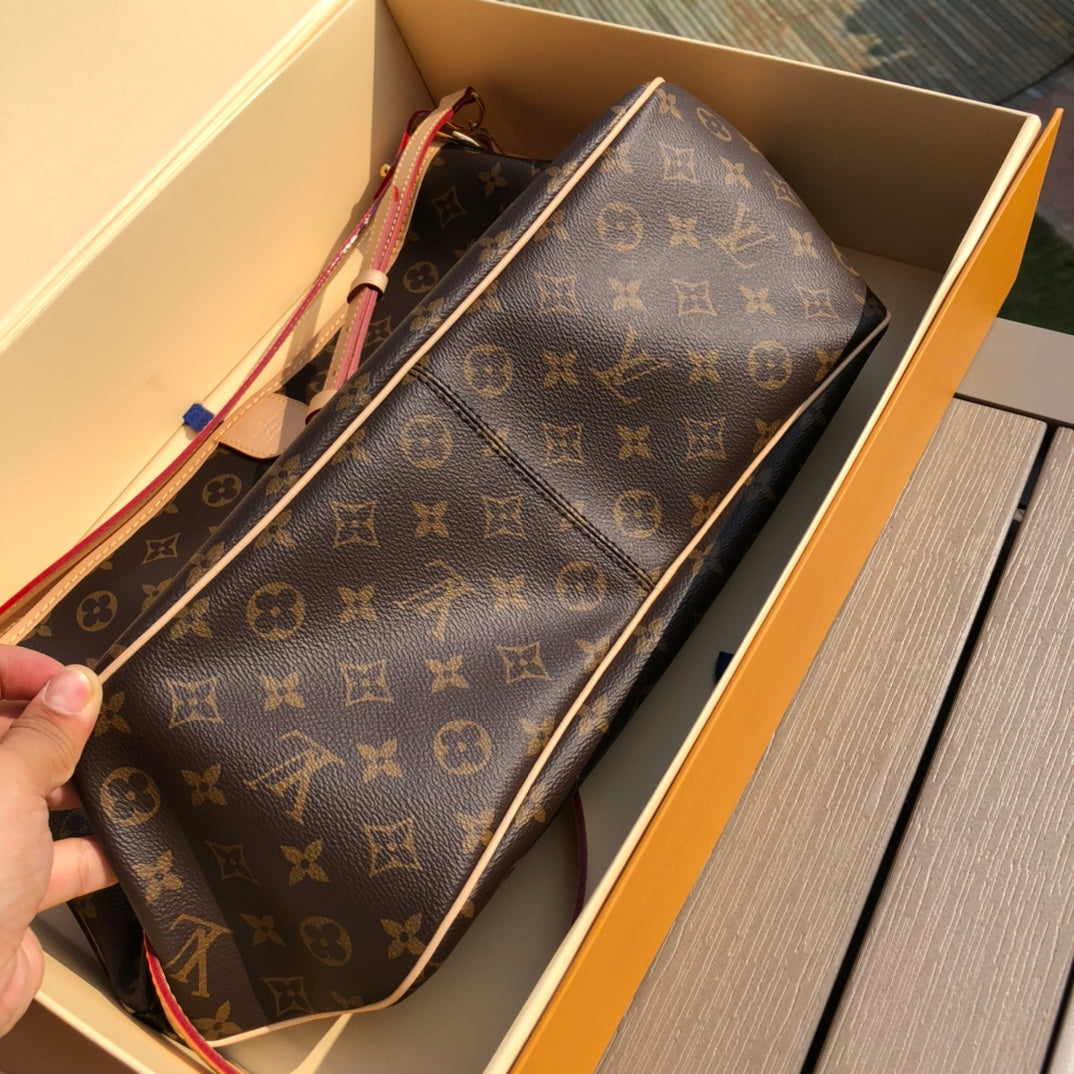 LuxluxHouse Great quality Louis Vuitton Bag Top Quality Free shipping