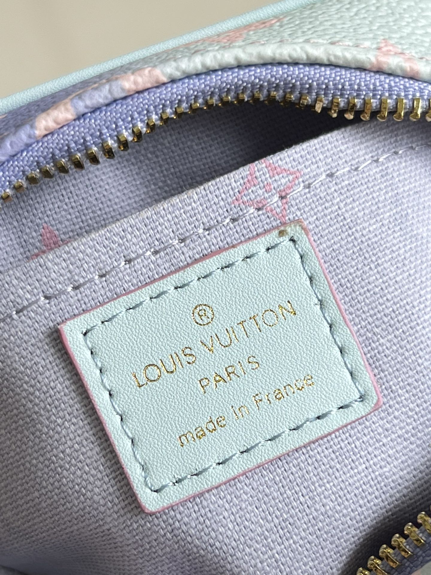 LuxluxHouse Great quality Louis Vuitton Top Bag 11*8*4CM Free shipping