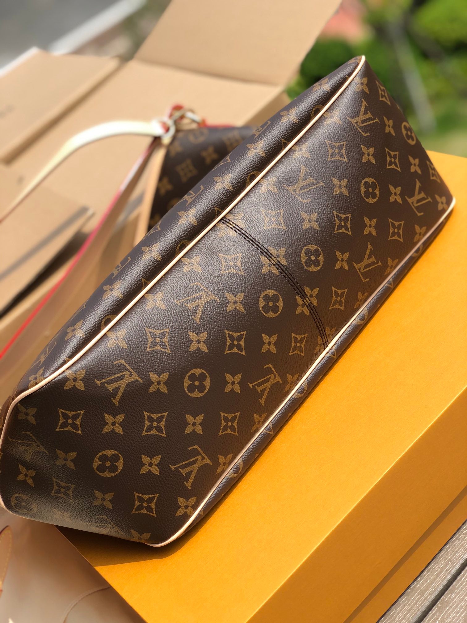 LuxluxHouse Great quality Louis Vuitton Bag Top Quality Free shipping