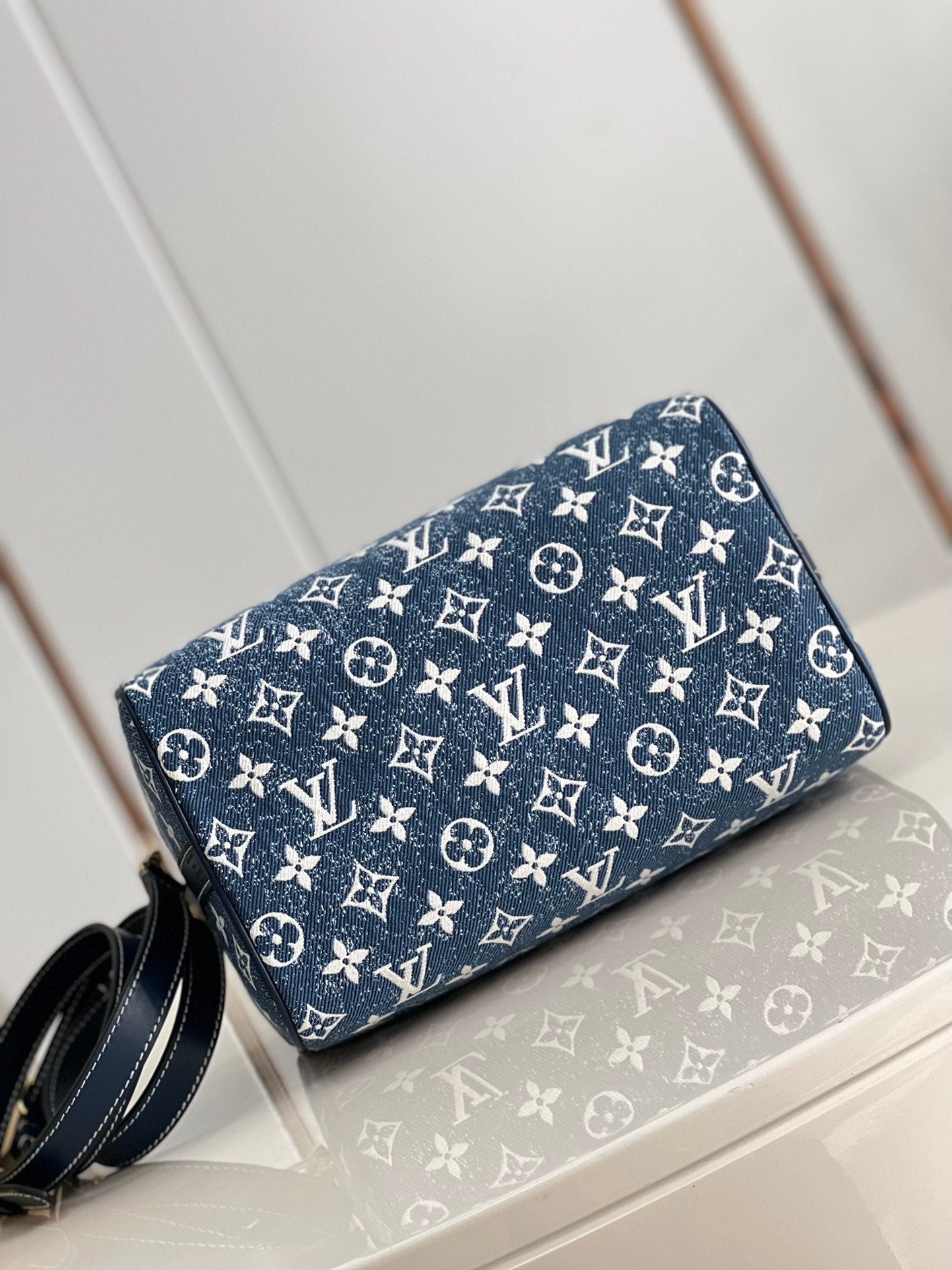 LuxluxHouse Great quality Louis Vuitton Bag Top Quality 25*19*15CM Free shipping