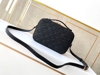 LuxluxHouse Great quality Louis Vuitton Bag Top Quality 22x16x8cm Free shipping