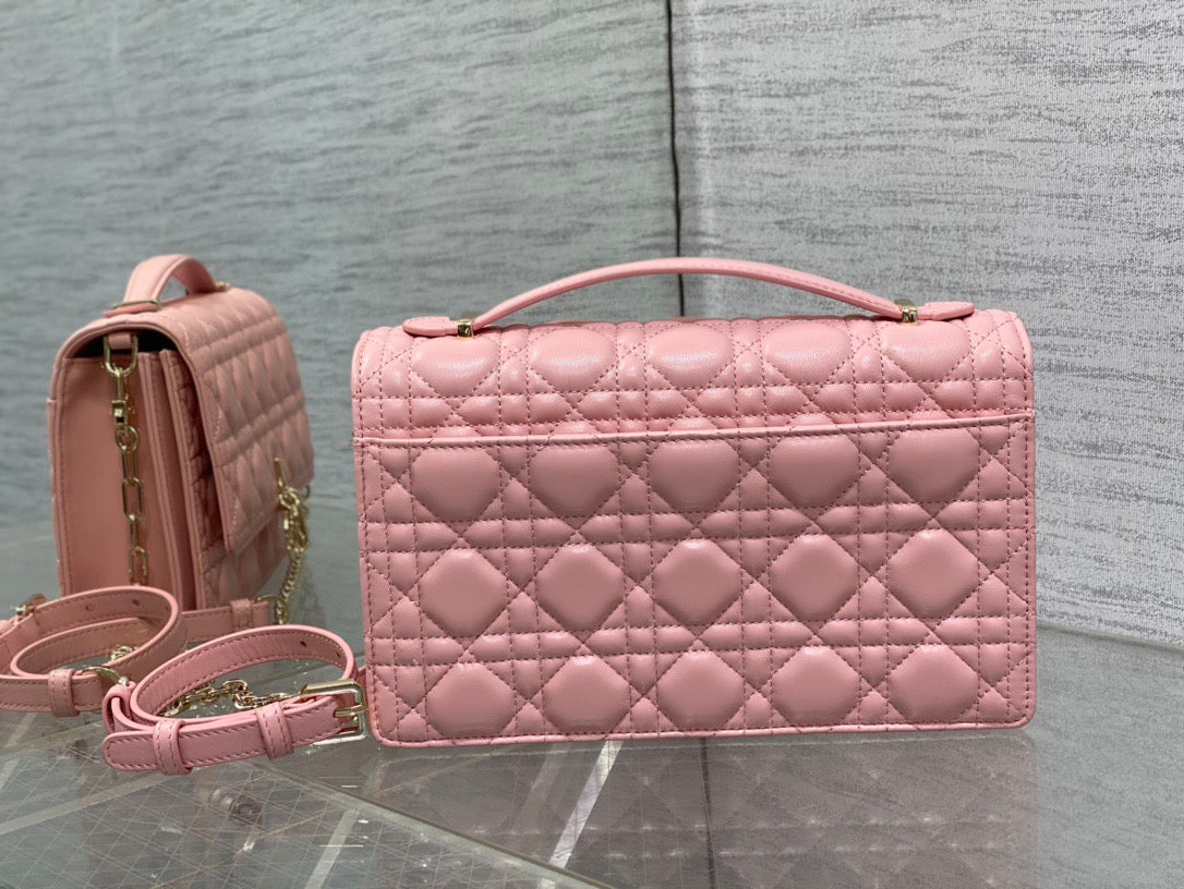 Women LuxluxHouse Dior Bag Top Quality