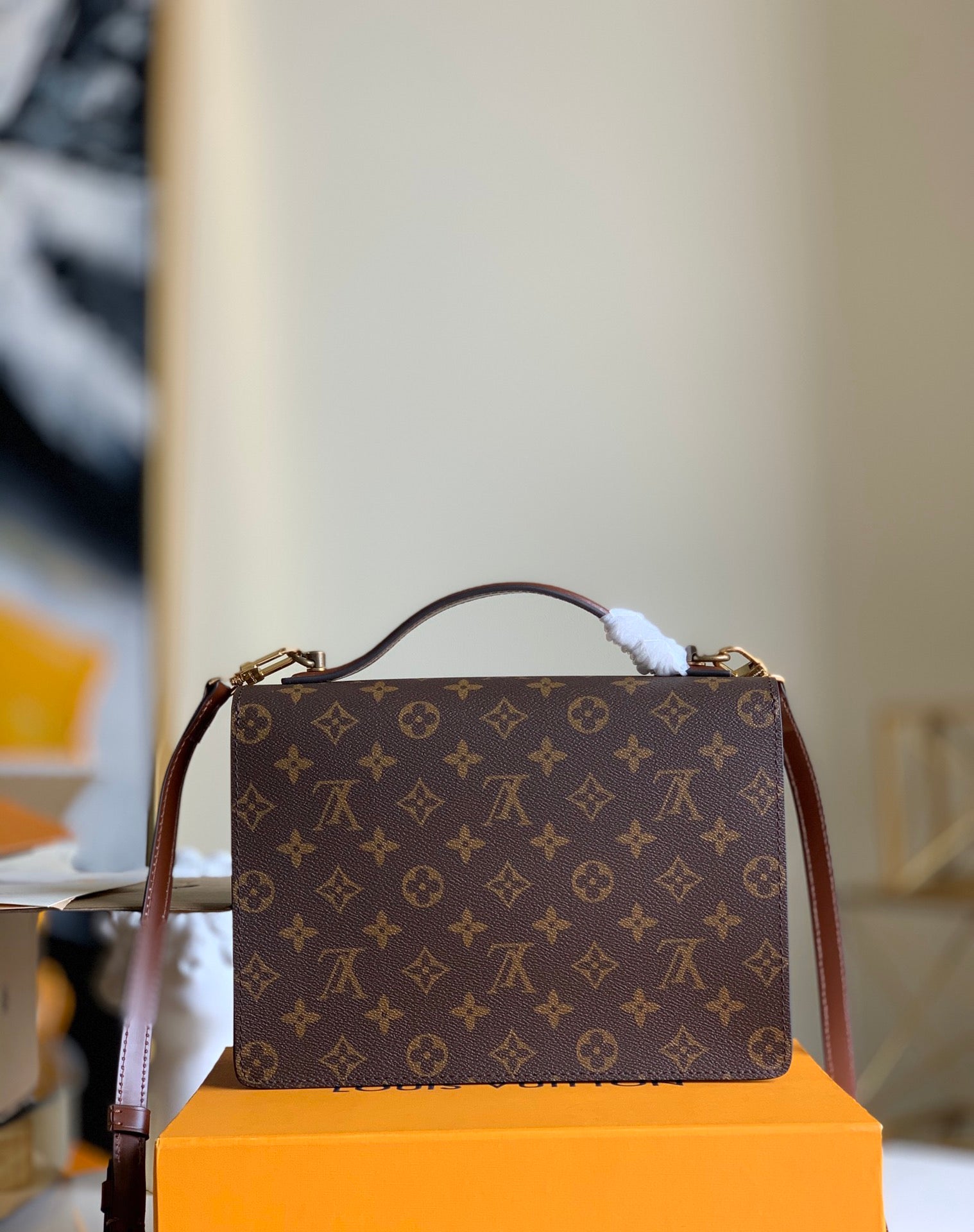 LuxluxHouse Great quality Louis Vuitton Top Bag 26*19*6cm Free shipping