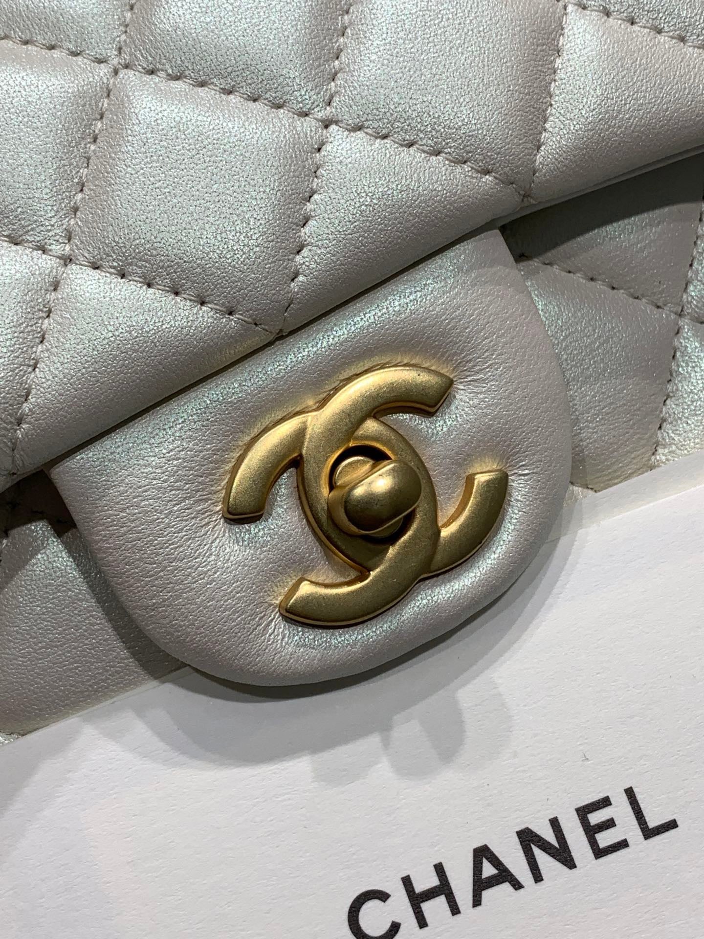 Chanel Bag Top Quality 2431 ( LuxluxHouse)