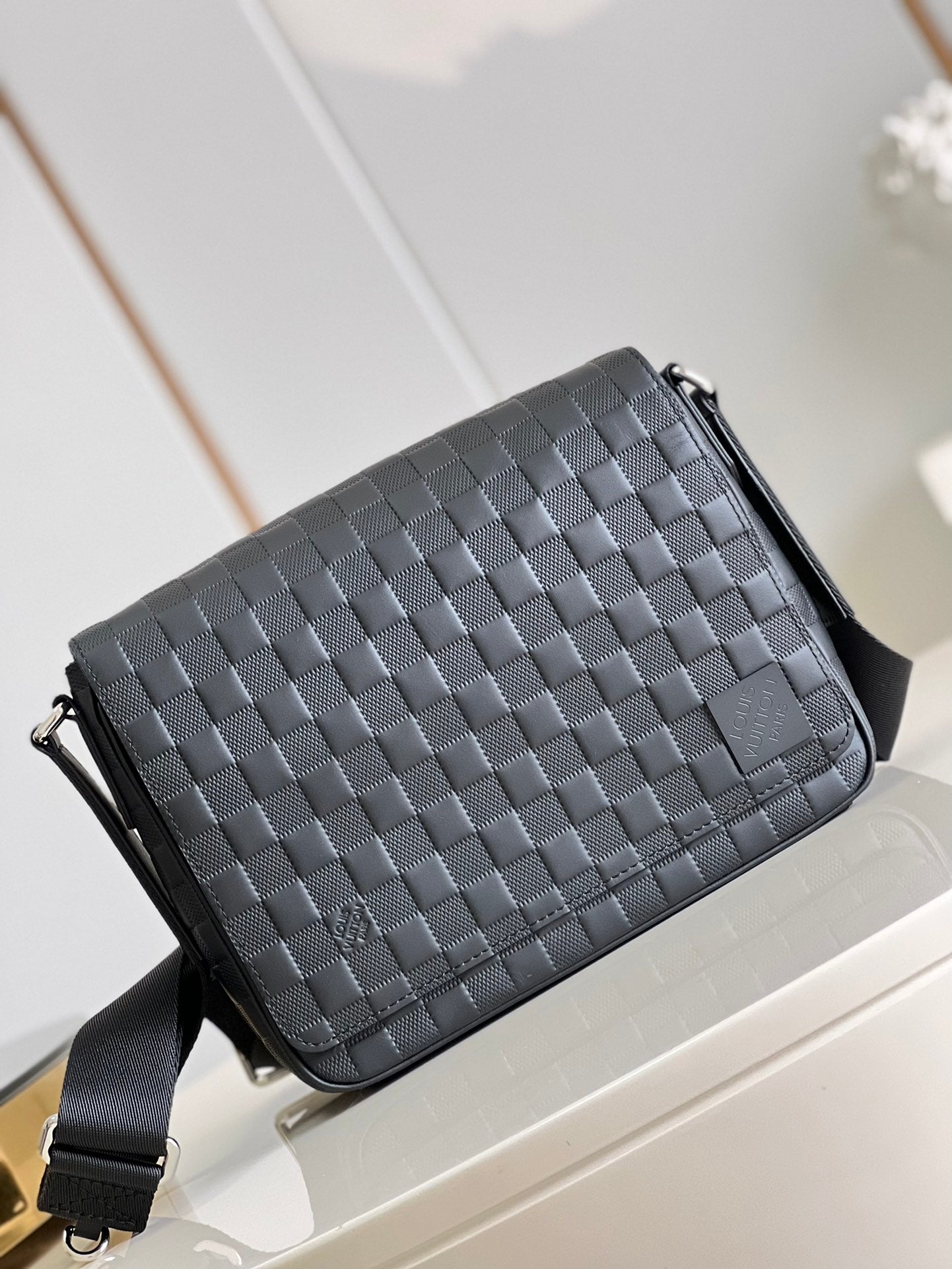 LuxluxHouse Great quality Louis Vuitton Bag Top Quality 26*20*7CM Free shipping