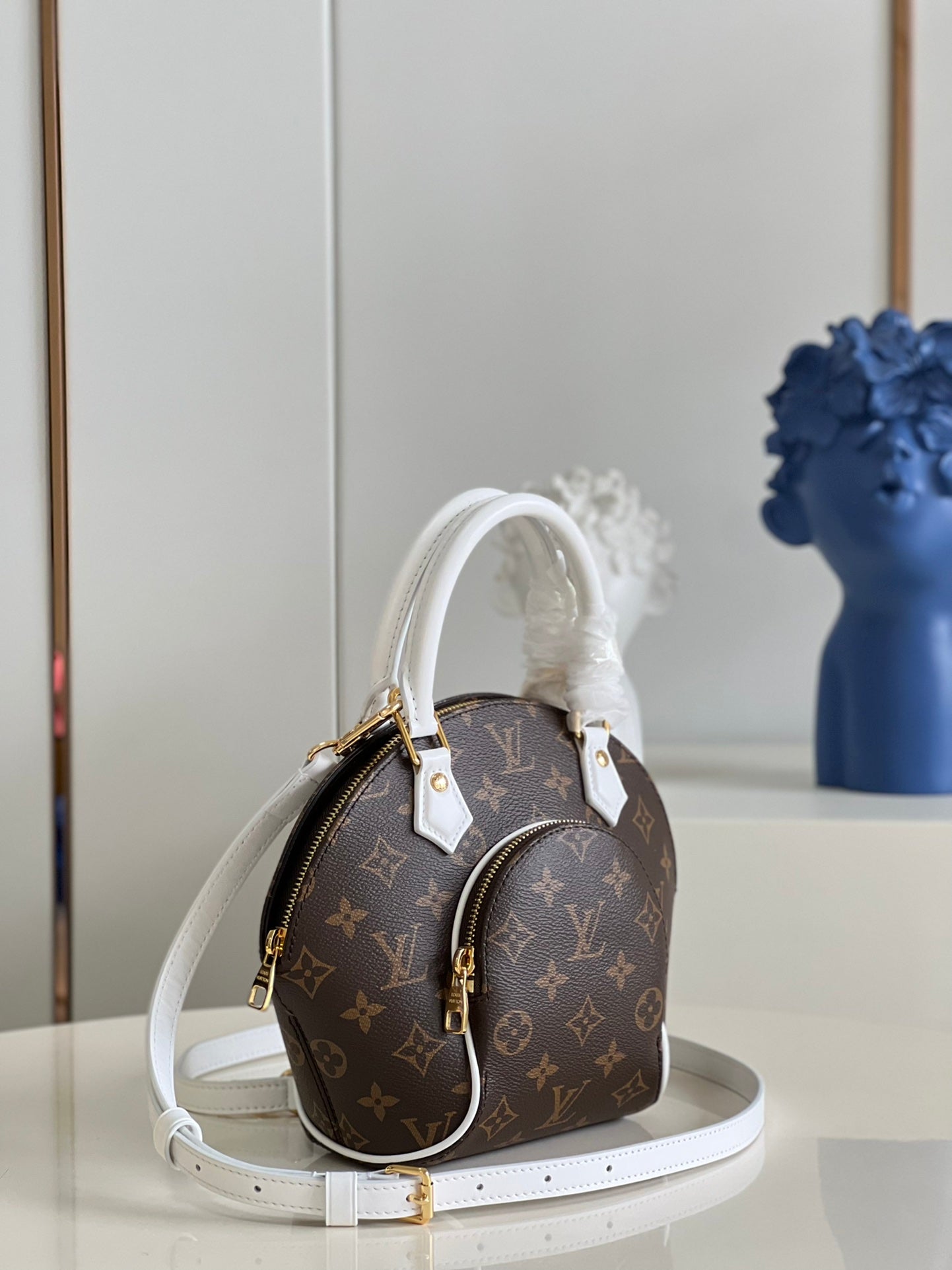 LuxluxHouse Great quality Louis Vuitton Bag Top Quality 22.5*19.5*10CM Free shipping