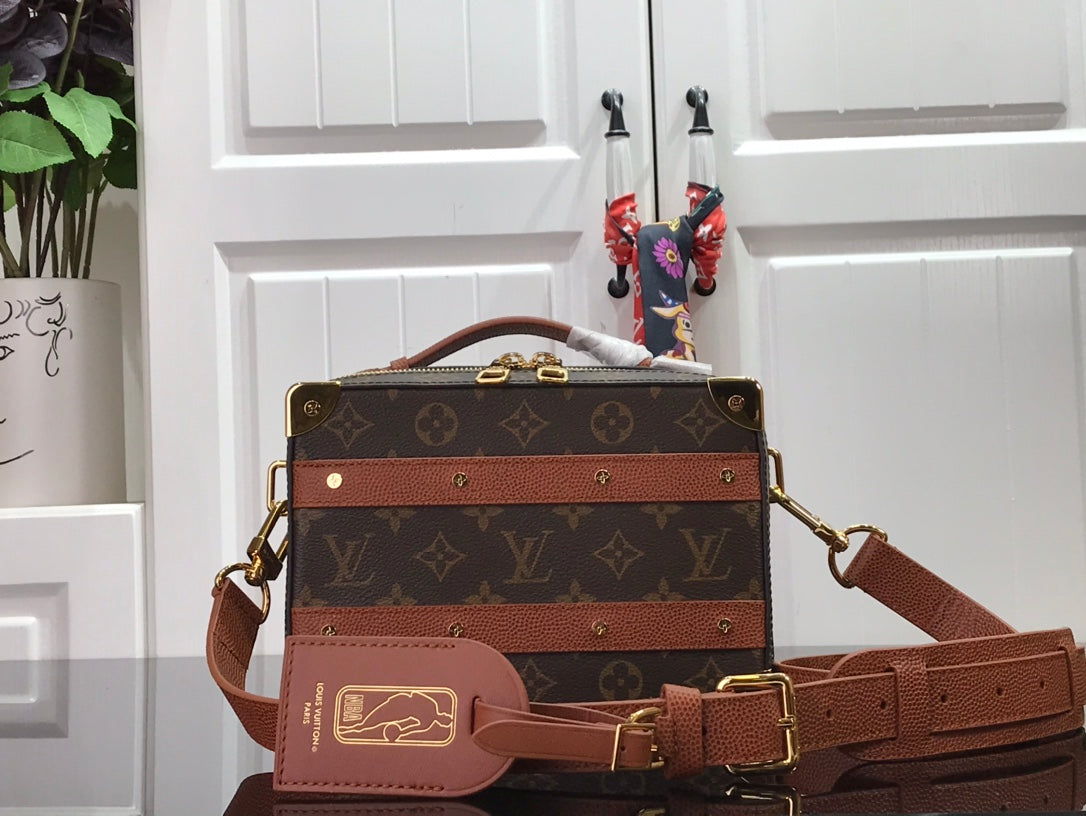 LuxluxHouse Great quality Louis Vuitton Top Bag 21.5*15*7cm Free shipping