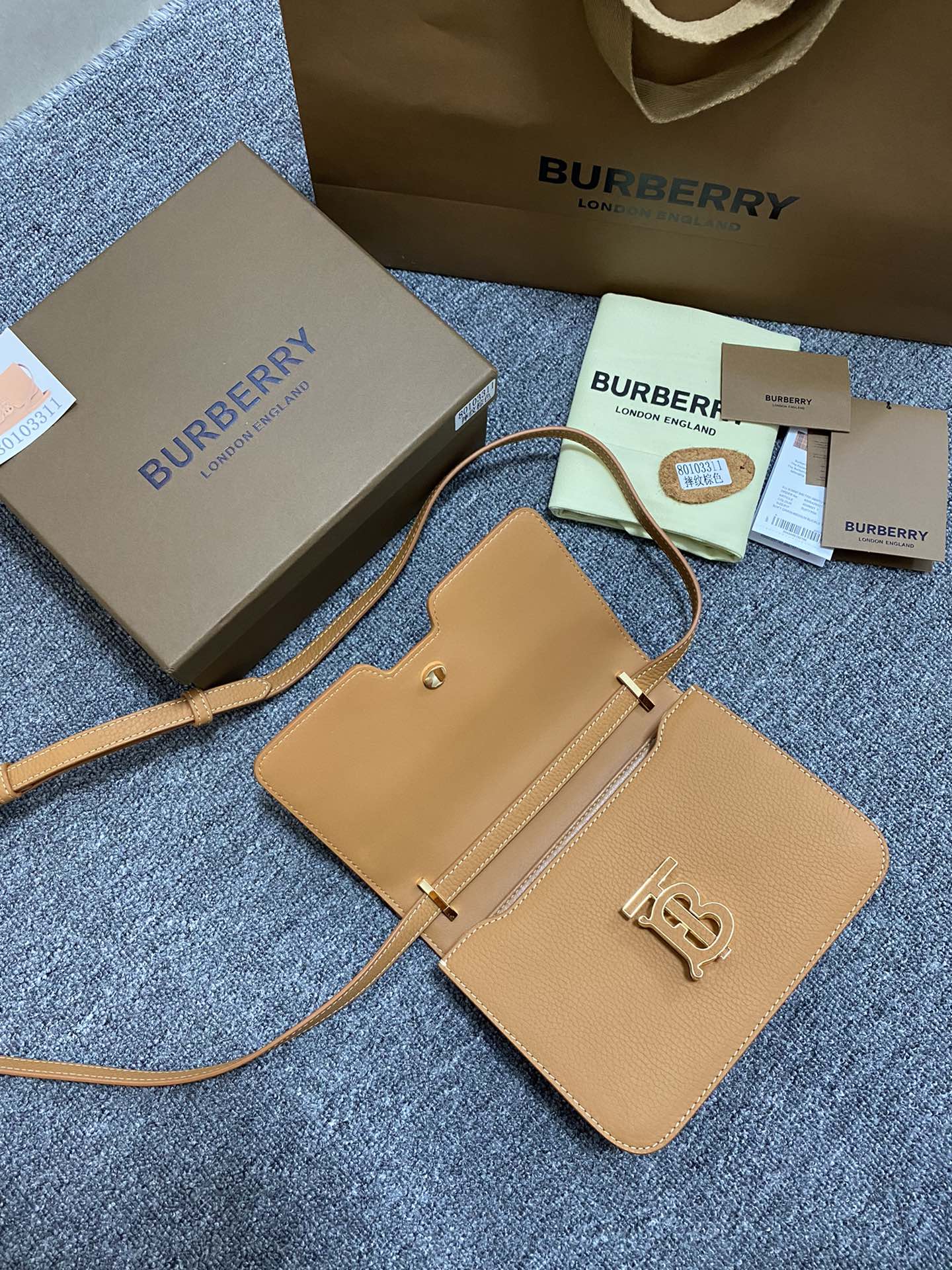 LuxluxHouse Great quality Burberry Bag Top Quality 21*6*16CM Free shipping