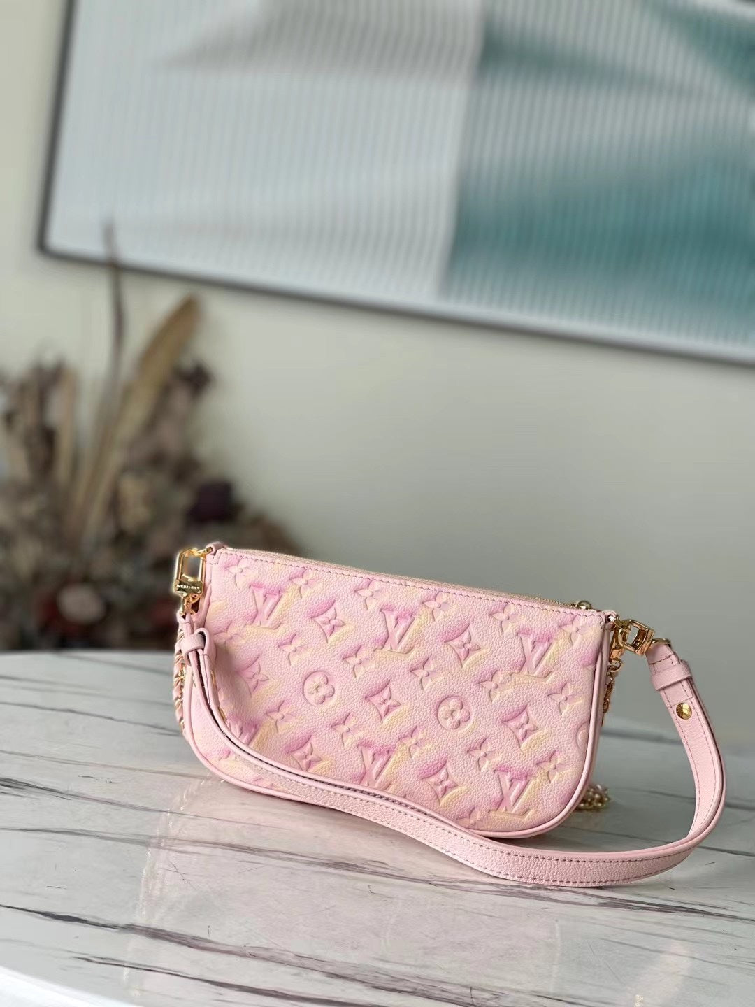 LuxluxHouse Great quality Louis Vuitton Top Bag 24*13.5*4CM Free shipping