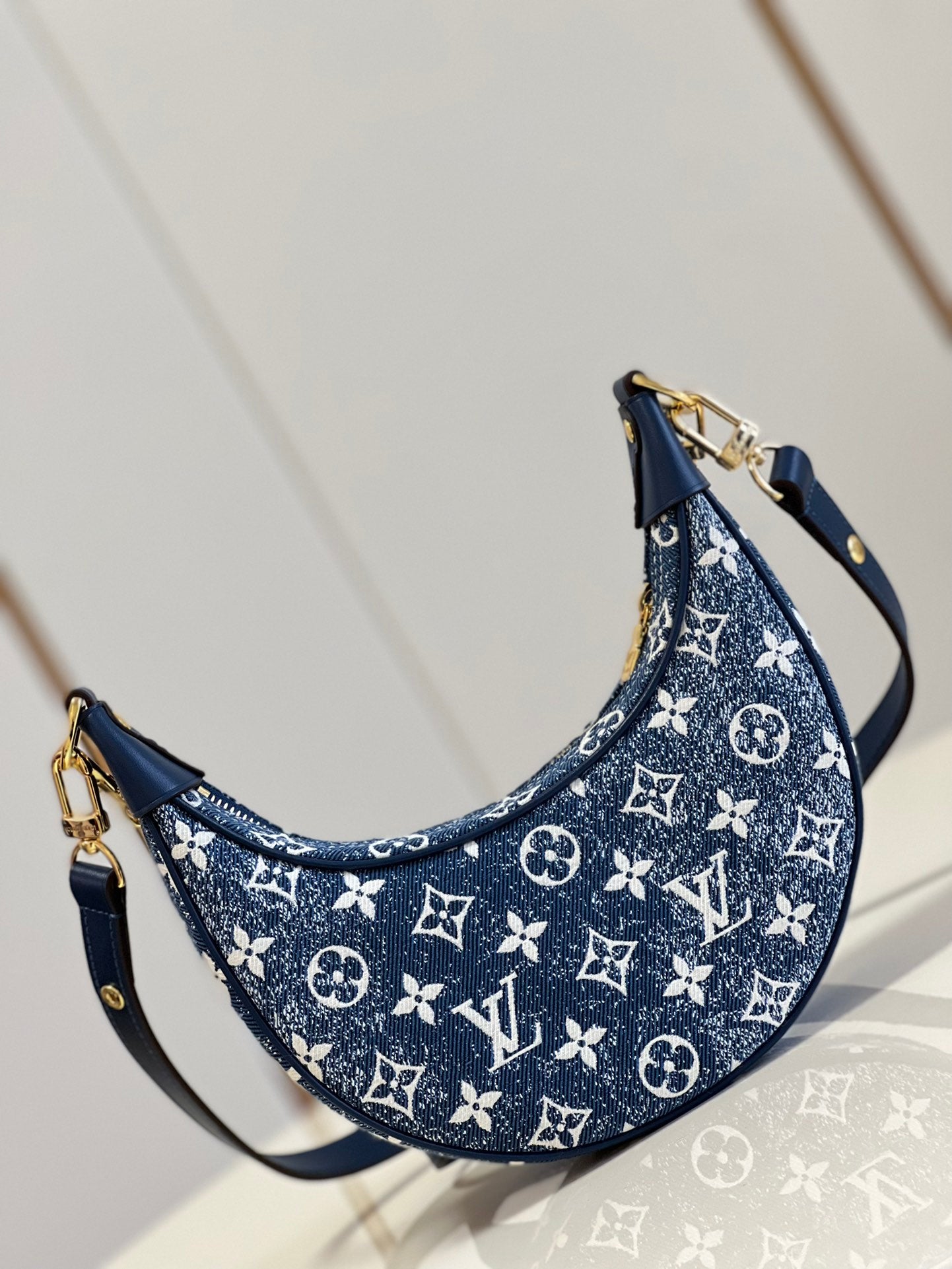 LuxluxHouse Great quality Louis Vuitton Bag Top Quality 23*13*6CM Free shipping