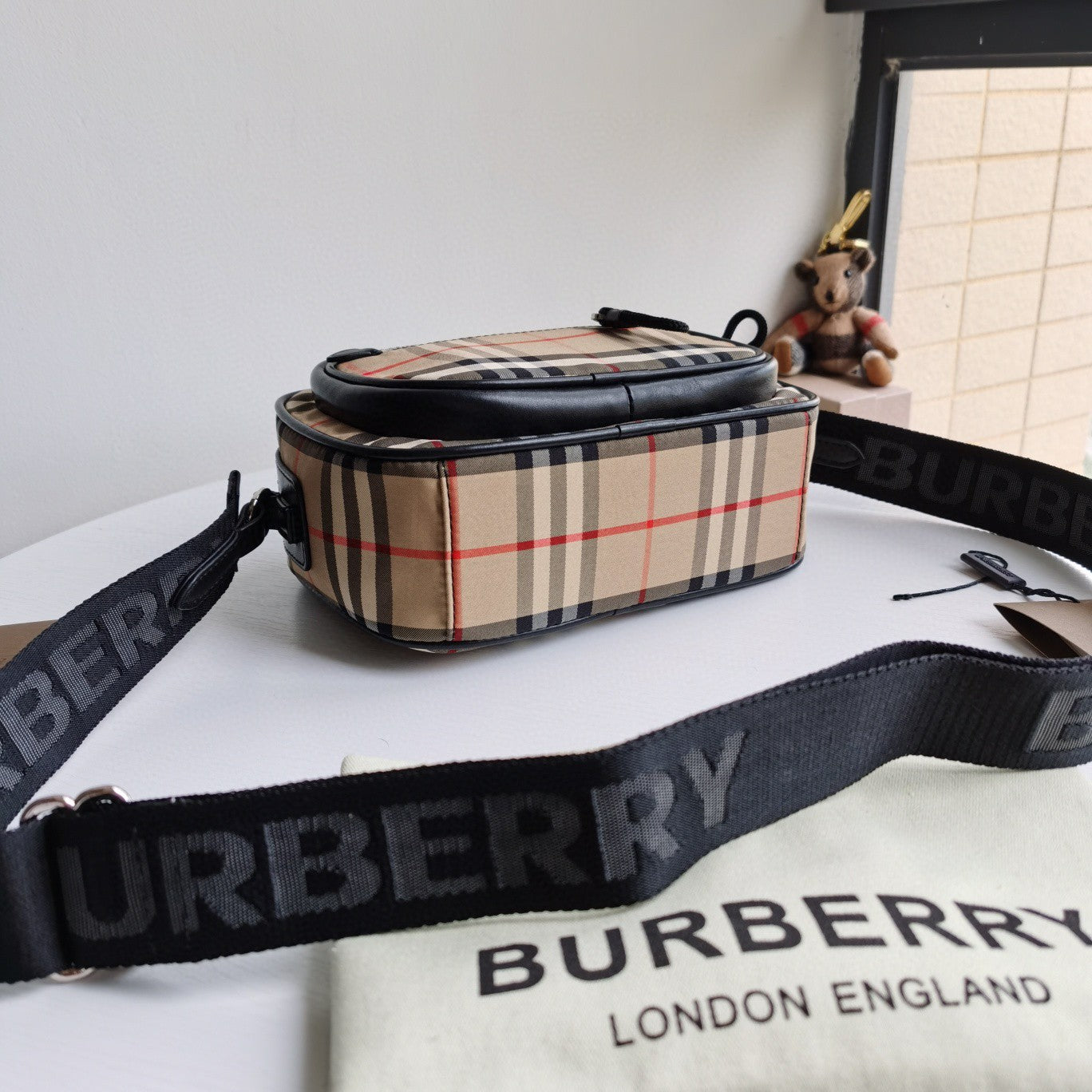 LuxluxHouse Great quality Burberry Bag Top Quality 22.5*8.2*14.5cm Free shipping