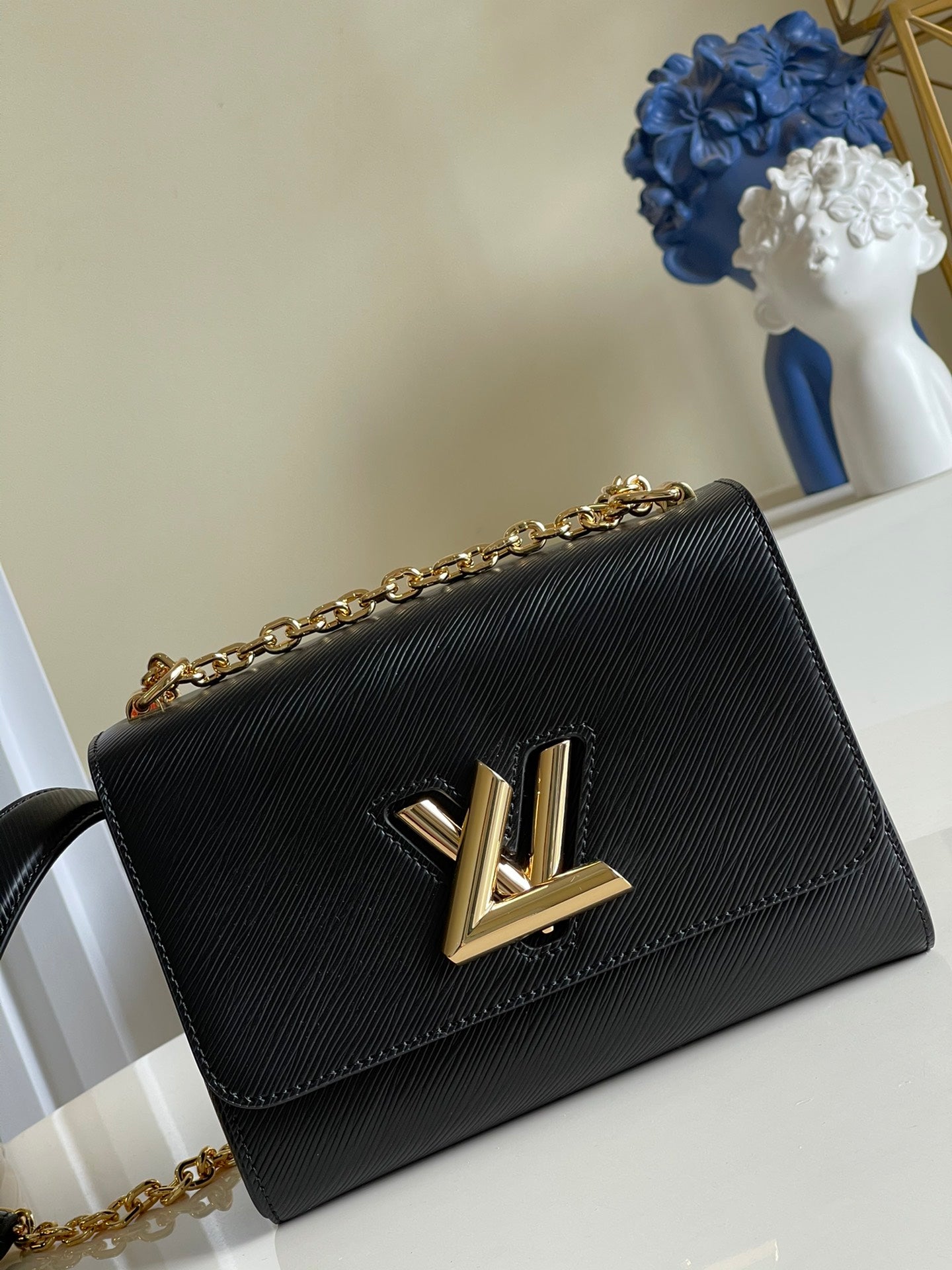 LuxluxHouse Great quality Louis Vuitton Bag Top Quality 23 x 17 x 9.5cm Free shipping