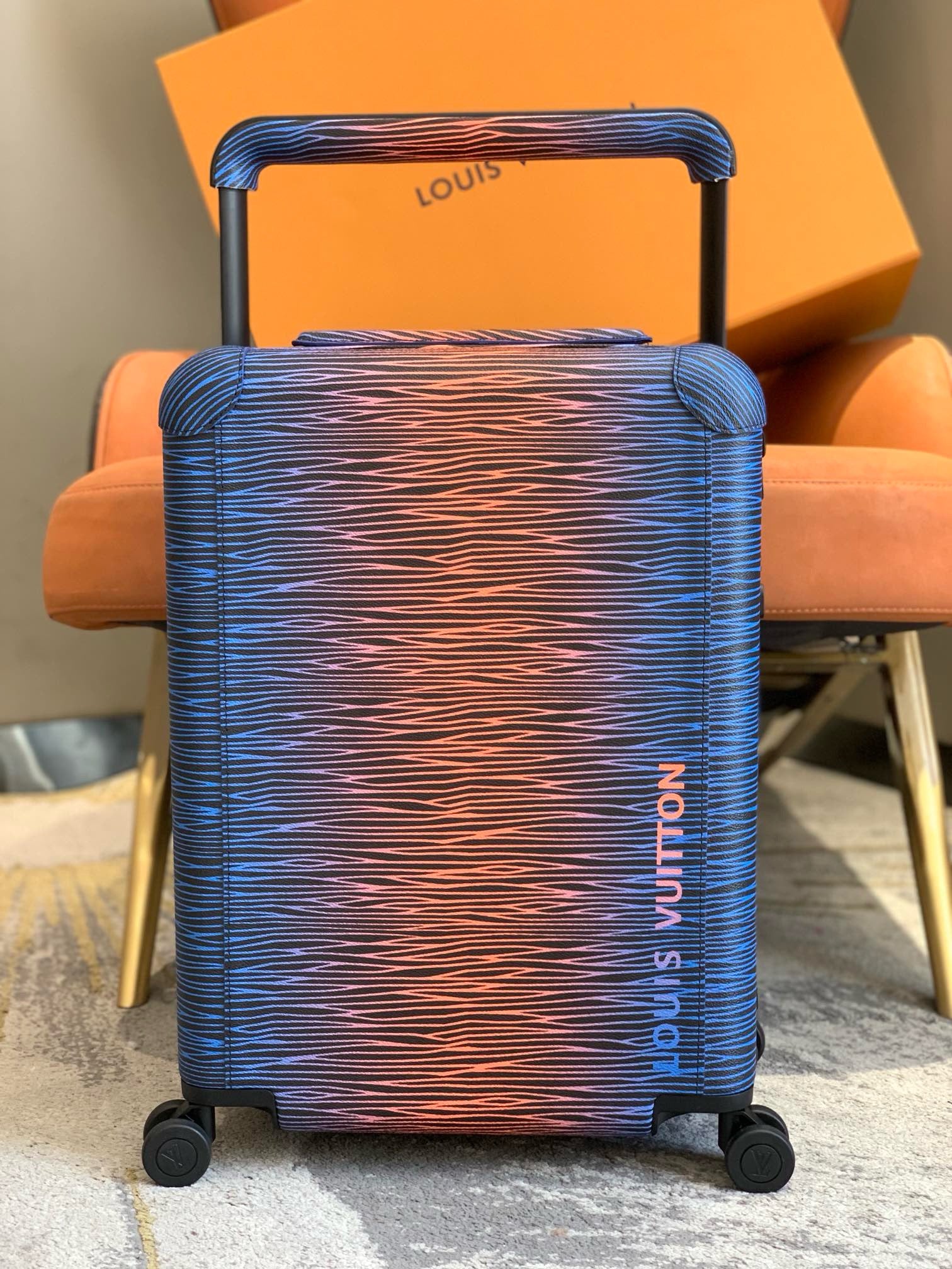 L*ouis V*uitton Luggage (LuxluxHouse)