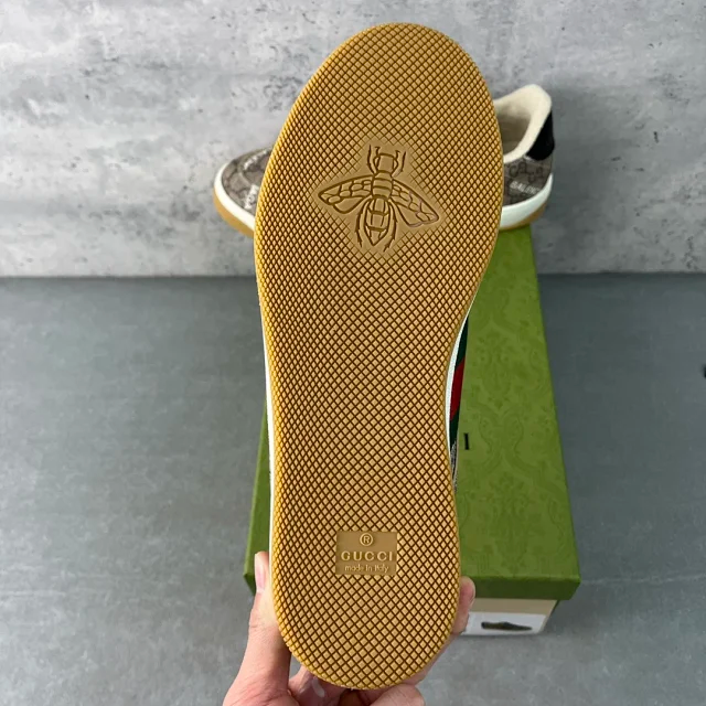 LuxluxHouse Gucci screener
