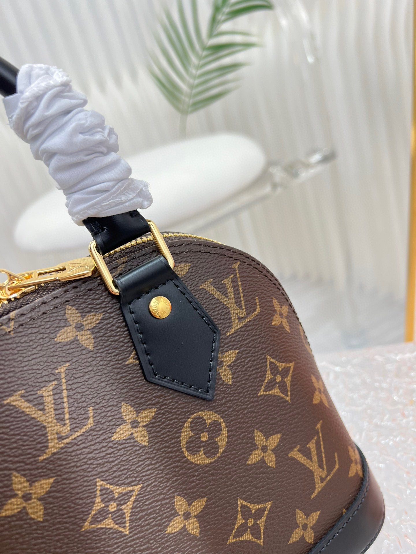 LuxluxHouse Great quality Louis Vuitton Top Bag 23.5*17.5*11.5cm Free shipping