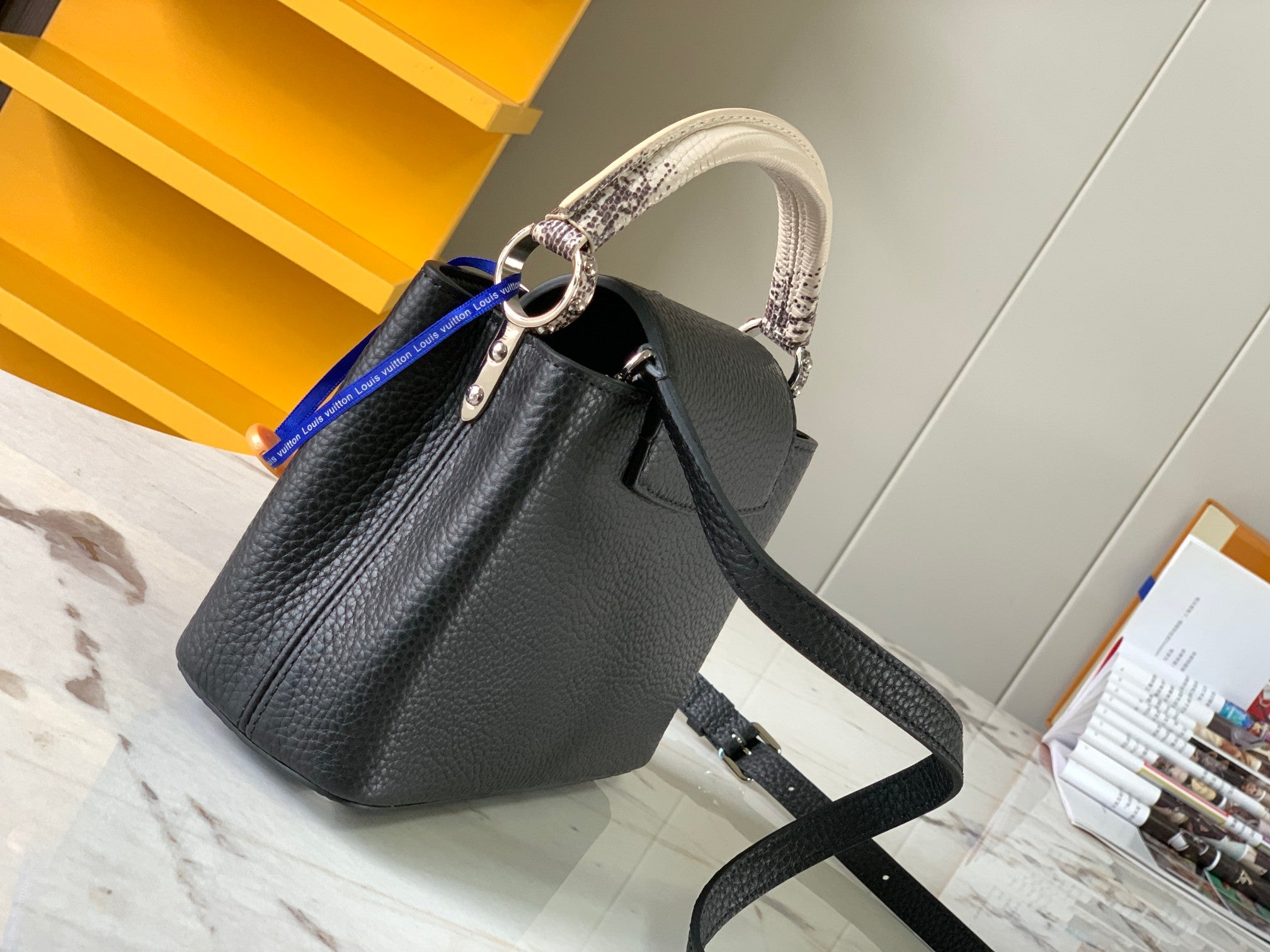 LuxluxHouse Great quality Louis Vuitton Bag Top Quality 21*14*8CM Free shipping