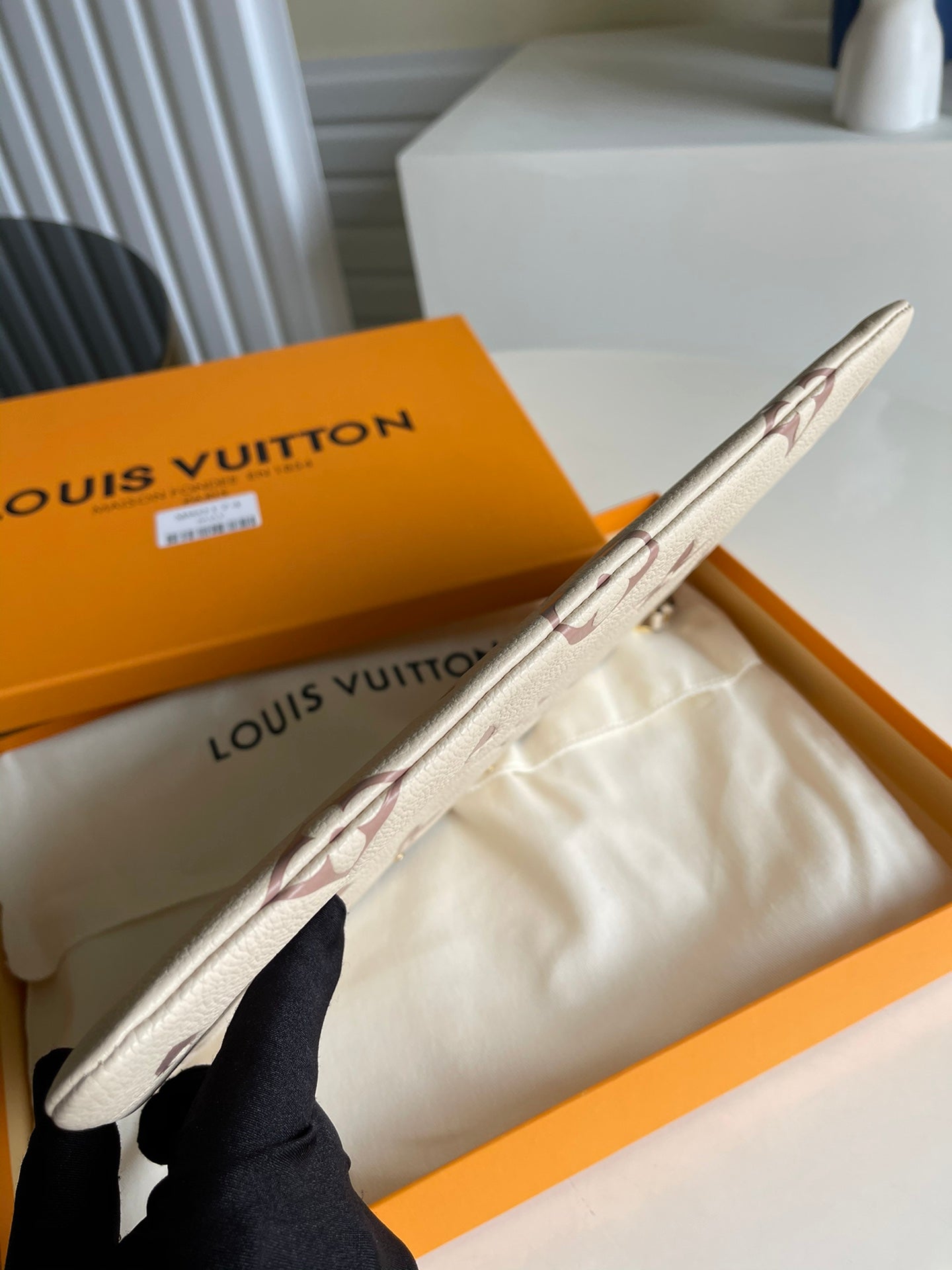 LuxluxHouse Great quality Louis Vuitton Bag Top Quality 29.5 x 21 x 1 cm Free shipping