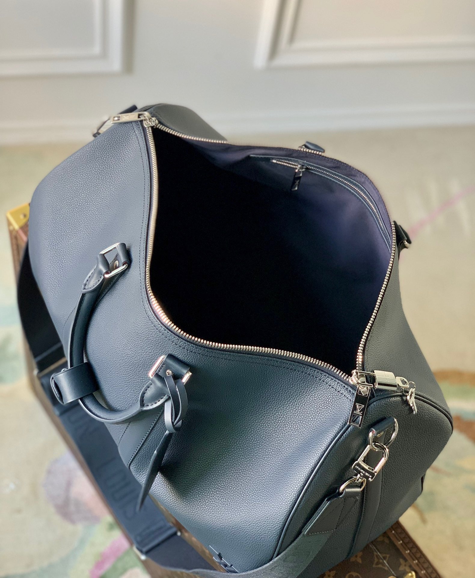 Louis Vuitton Top Bag (LuxluxHouse)