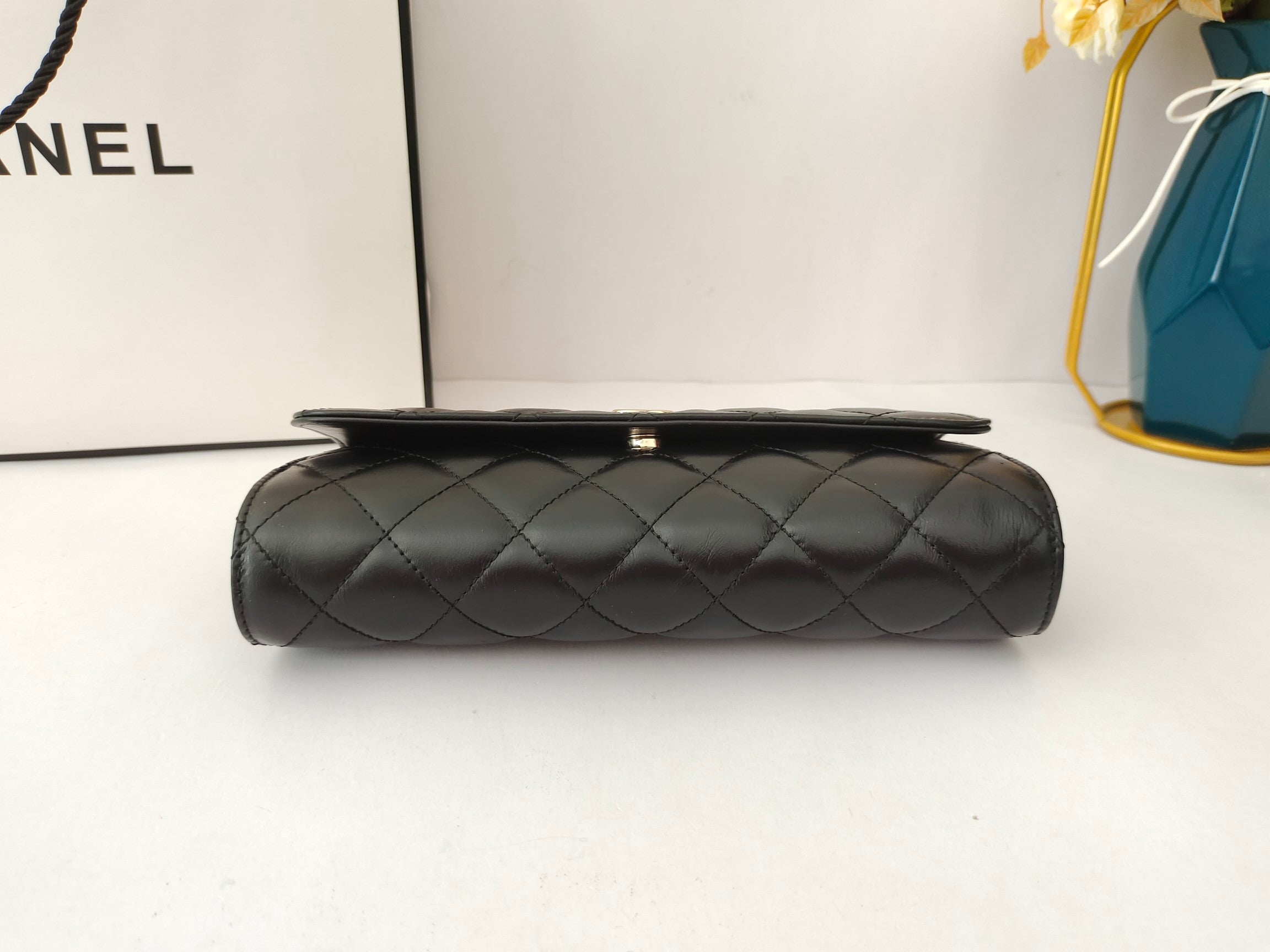 LuxluxHouse Great quality Chanel Top Bag 12.4*22.3*5.7CM Free shipping