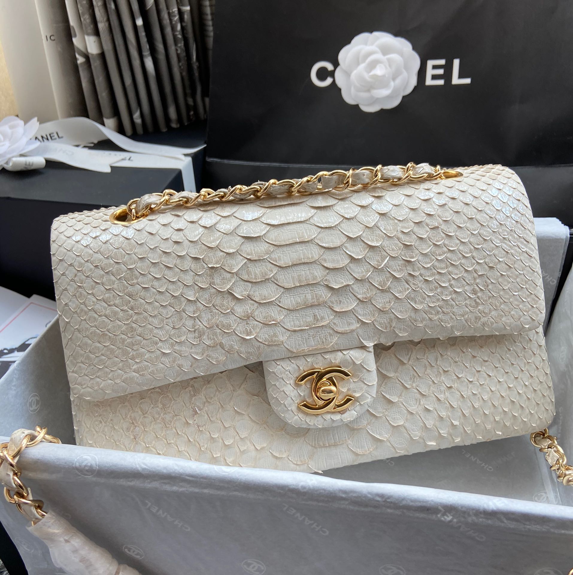 LuxluxHouse Great quality Chanel Top Bag 25.5*7*16CM Free shipping