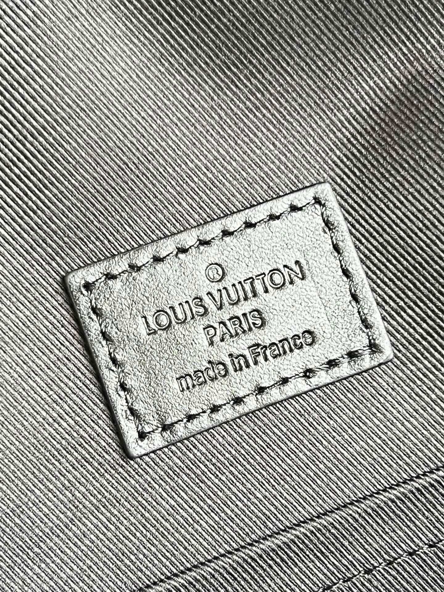 LuxluxHouse Great quality Louis Vuitton Bag Top Quality 31*41.5*15.5CM Free shipping