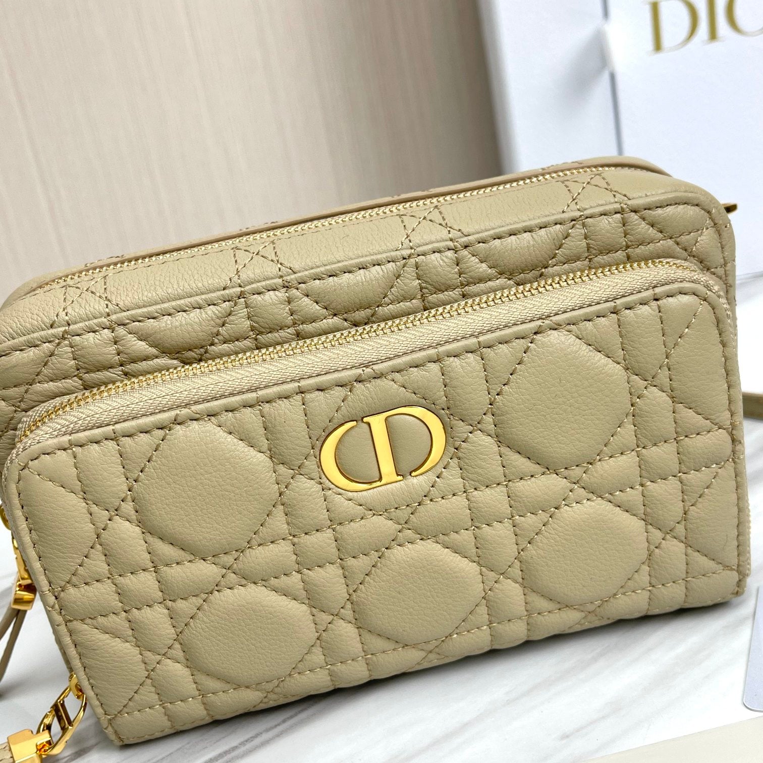 Free shipping LuxluxHouse Dior Top Bag 19*10.5*5cm