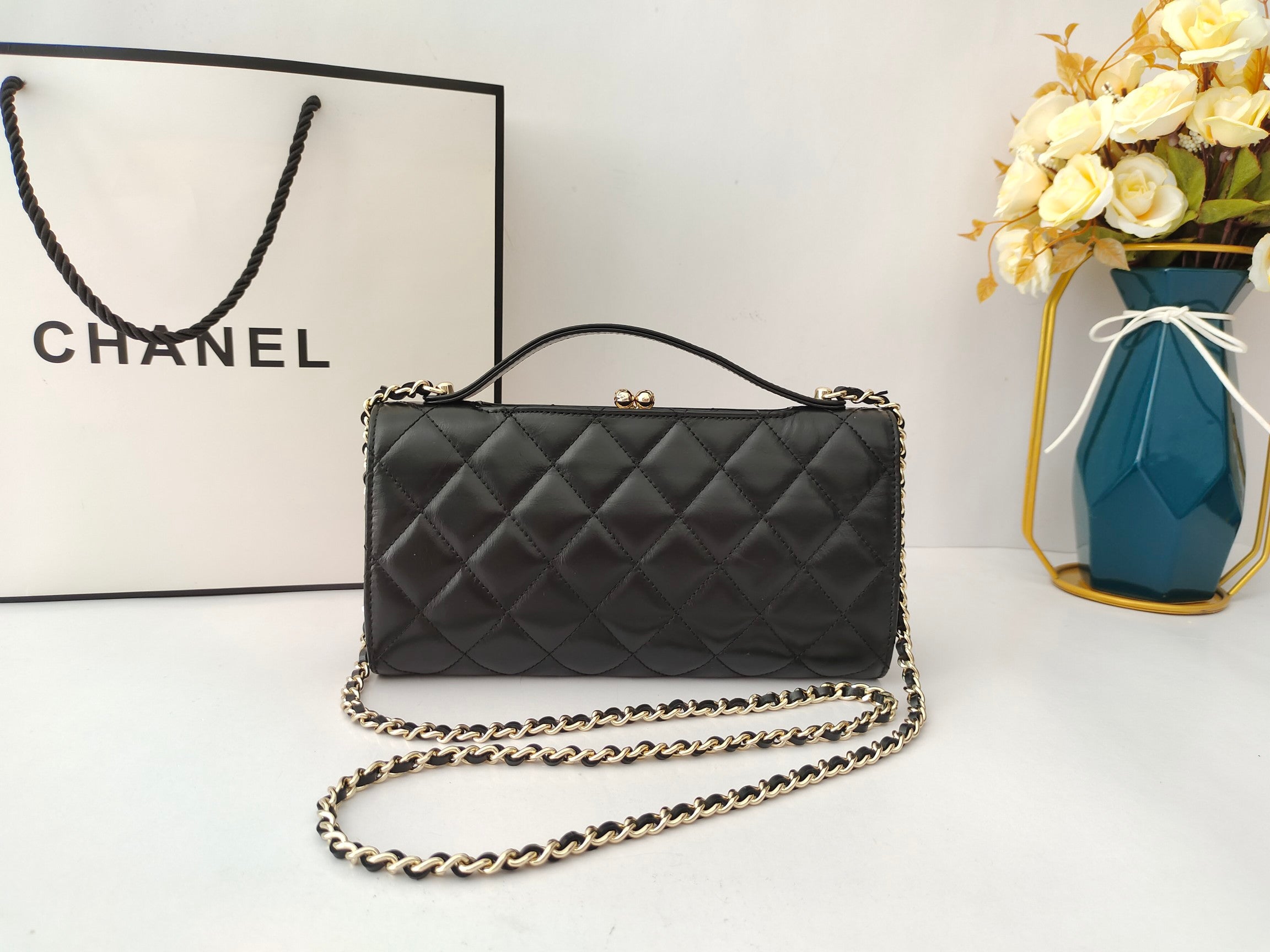 LuxluxHouse Great quality Chanel Top Bag 12.4*22.3*5.7CM Free shipping