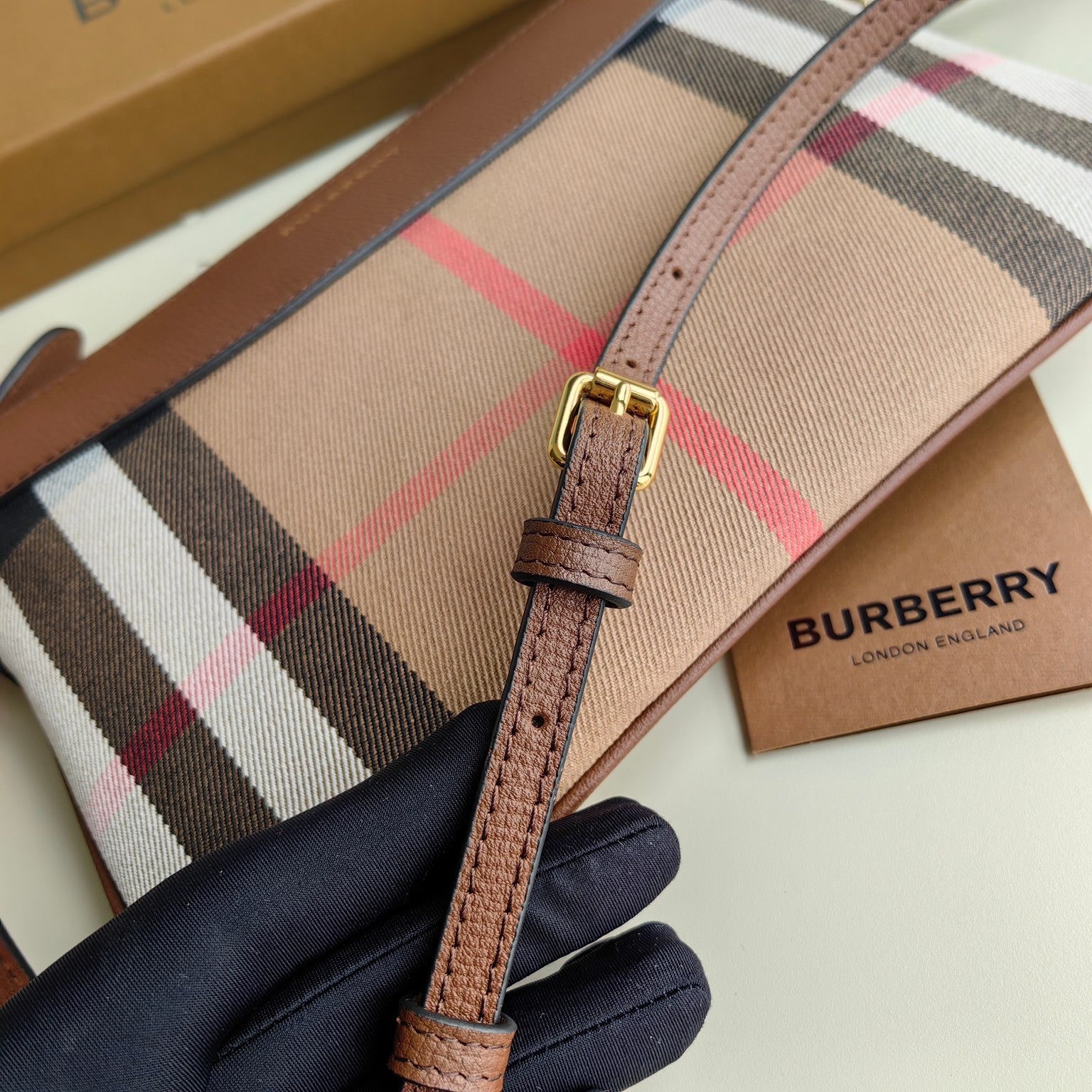 Free shipping LuxluxHouseBurberry Bag Top Quality