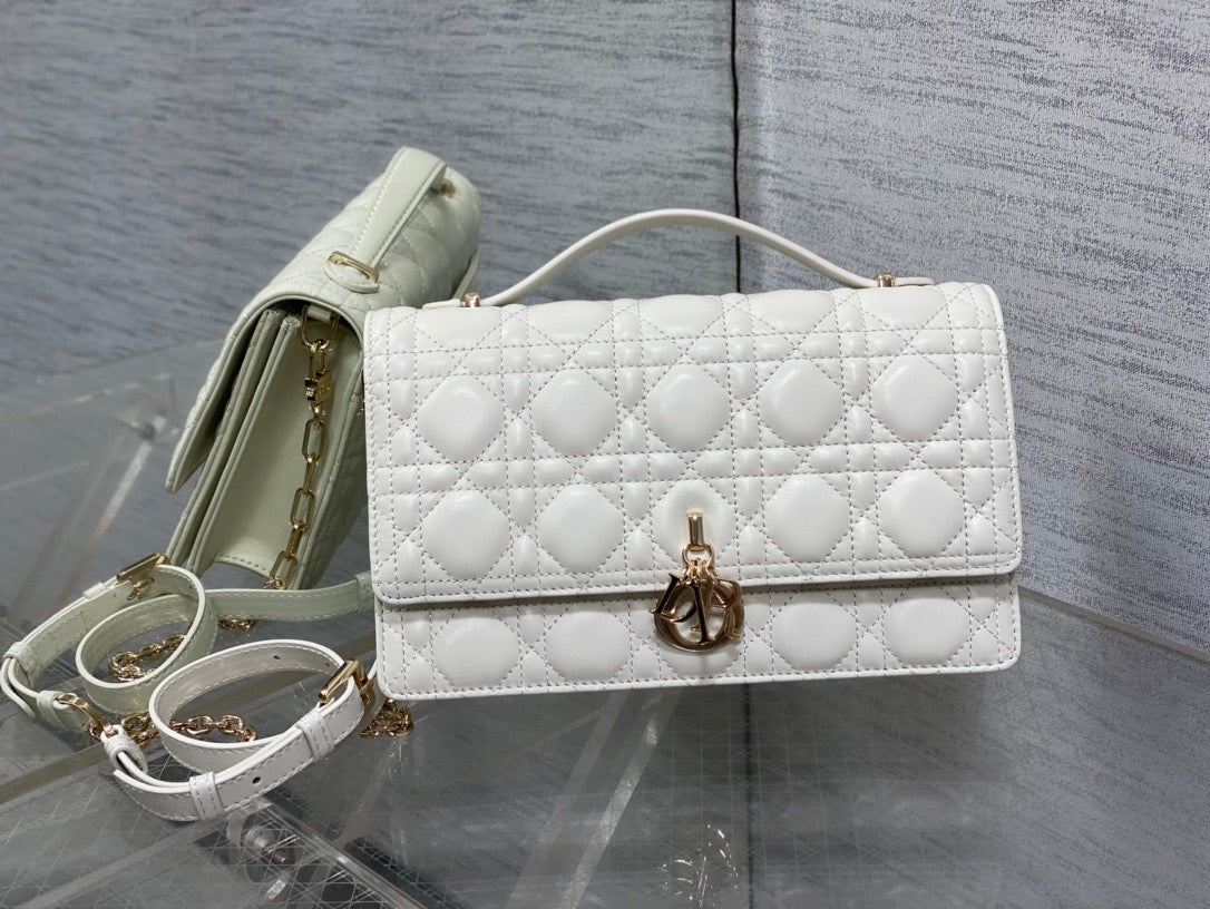 Women LuxluxHouse Dior Bag Top Quality