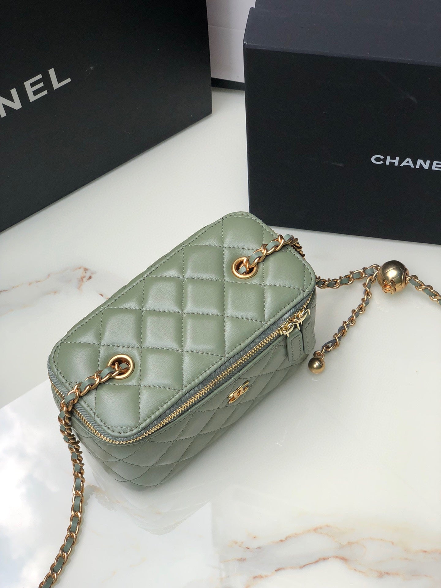 LuxluxHouse Great quality Chanel Top Bag 17*9.5*8CM Free shipping