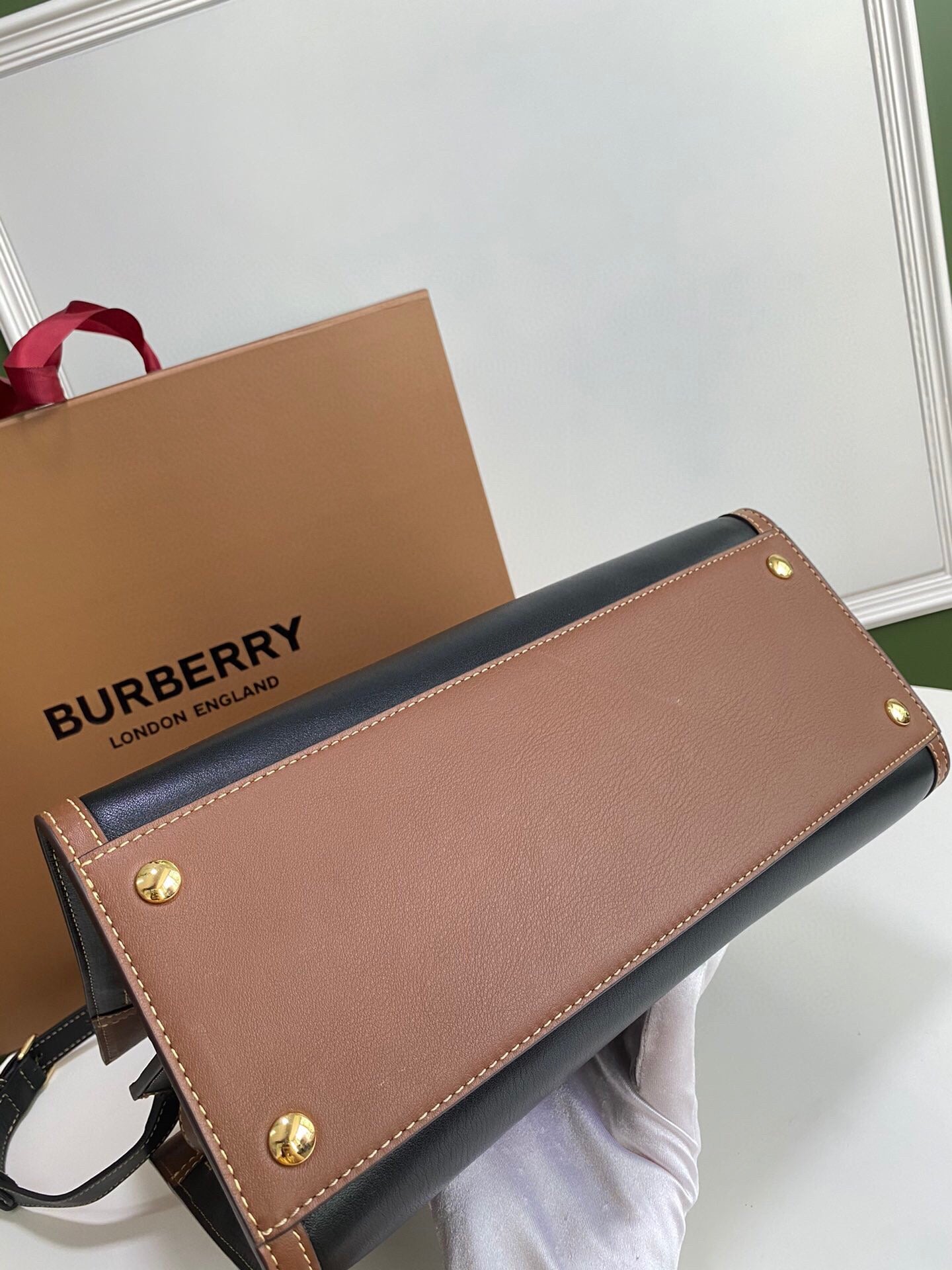 LuxluxHouse Great quality Burberry Top Bag 32*15*25cm Free shipping