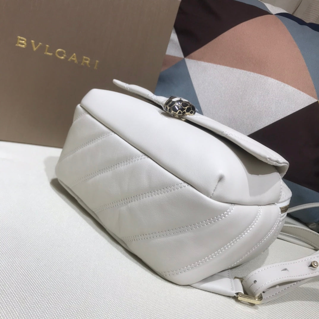 LuxluxHouse Great quality Bvlgari Top Bag 18 * 22 * 11cm Free shipping