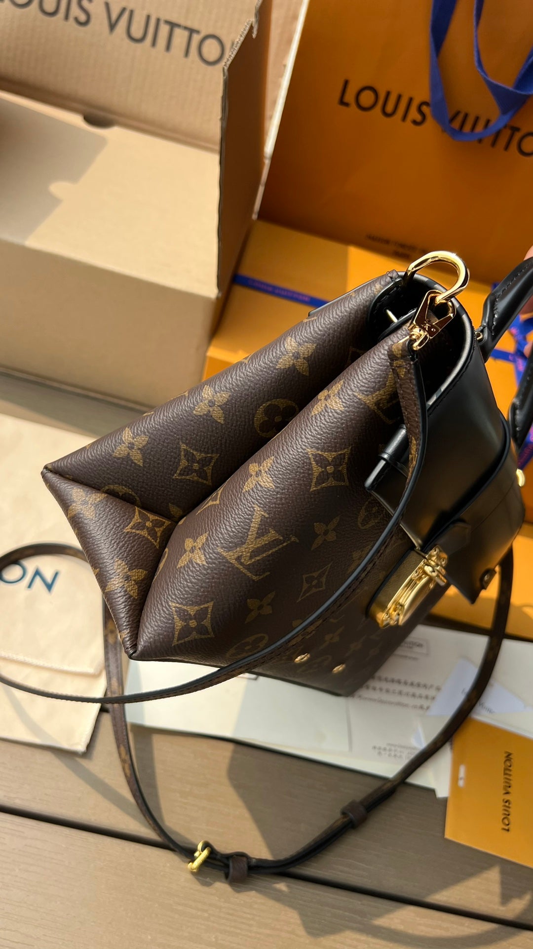 LuxluxHouse Great quality Louis Vuitton Bag Top Quality Free shipping