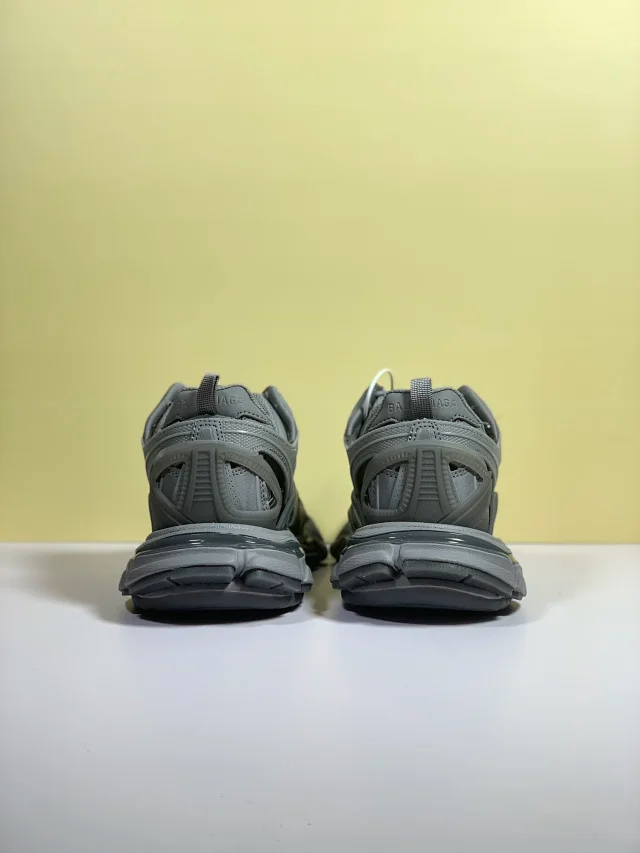 OK batch-Balenciaga track2 sneaker