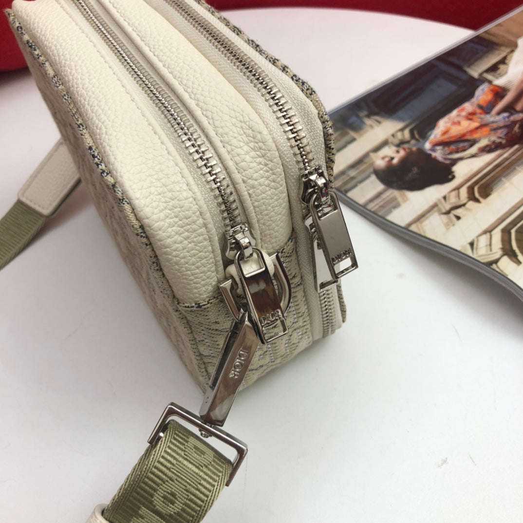 Free shipping LuxluxHouse Dior Top Bag 17*13*6.5cm