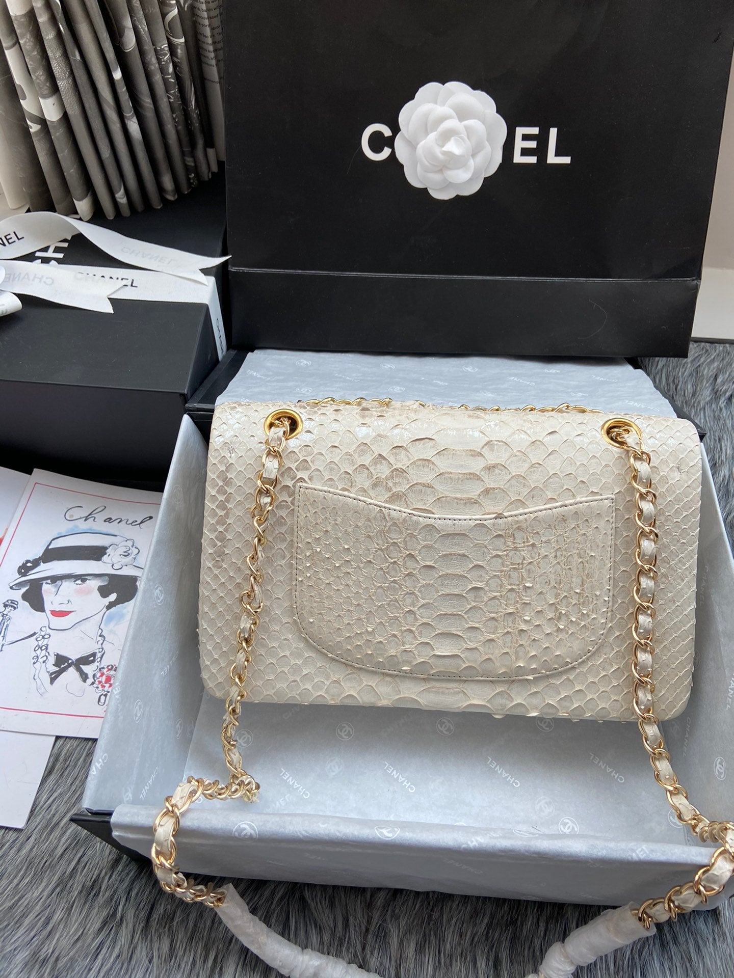 LuxluxHouse Great quality Chanel Top Bag 25.5*7*16CM Free shipping