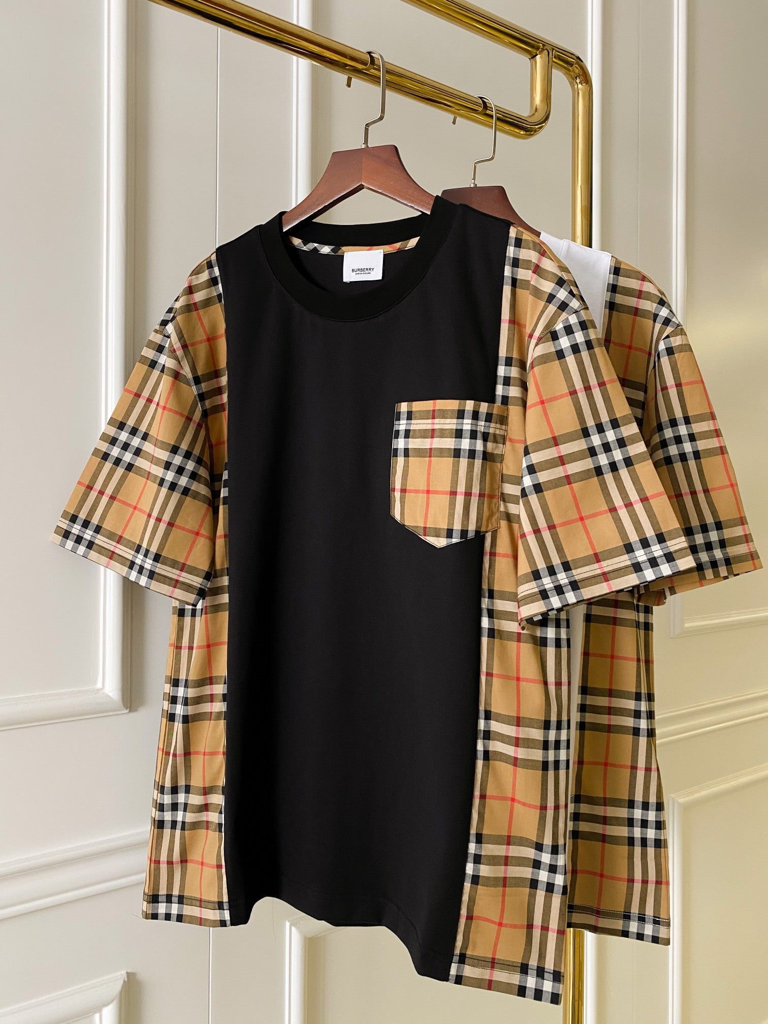 LuxluxHouse Burberry T-shirt NO.2