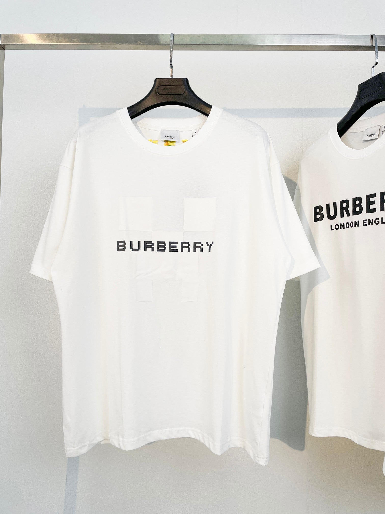 LuxluxHouse Burberry T-shirt NO.2