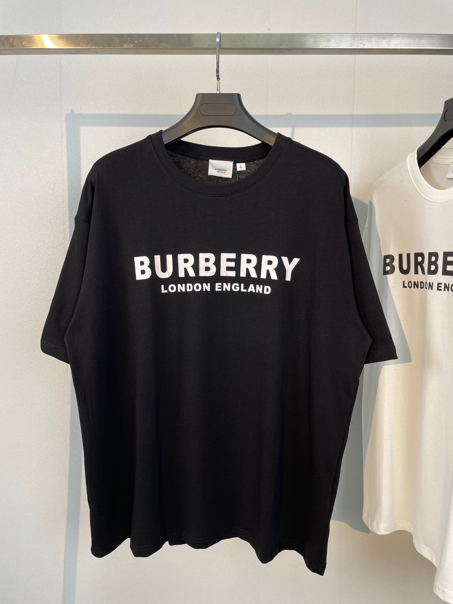 LuxluxHouse Burberry T-shirt NO.2