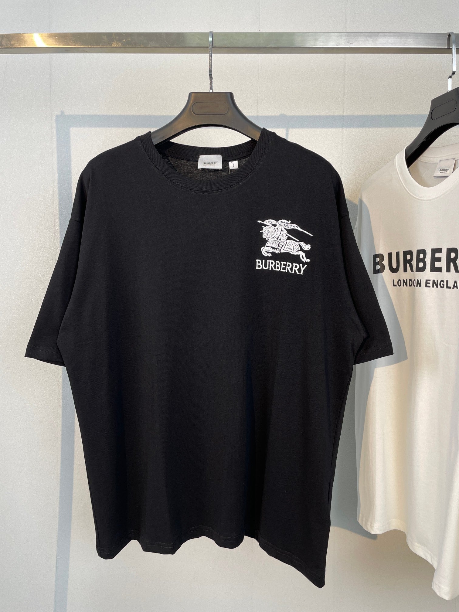 LuxluxHouse Burberry T-shirt NO.2