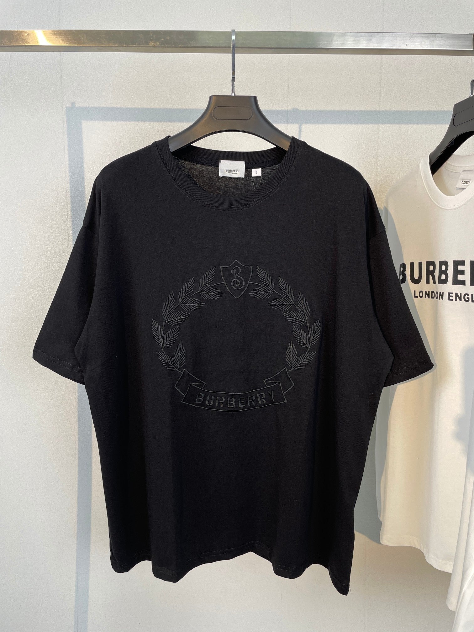 LuxluxHouse Burberry T-shirt NO.2