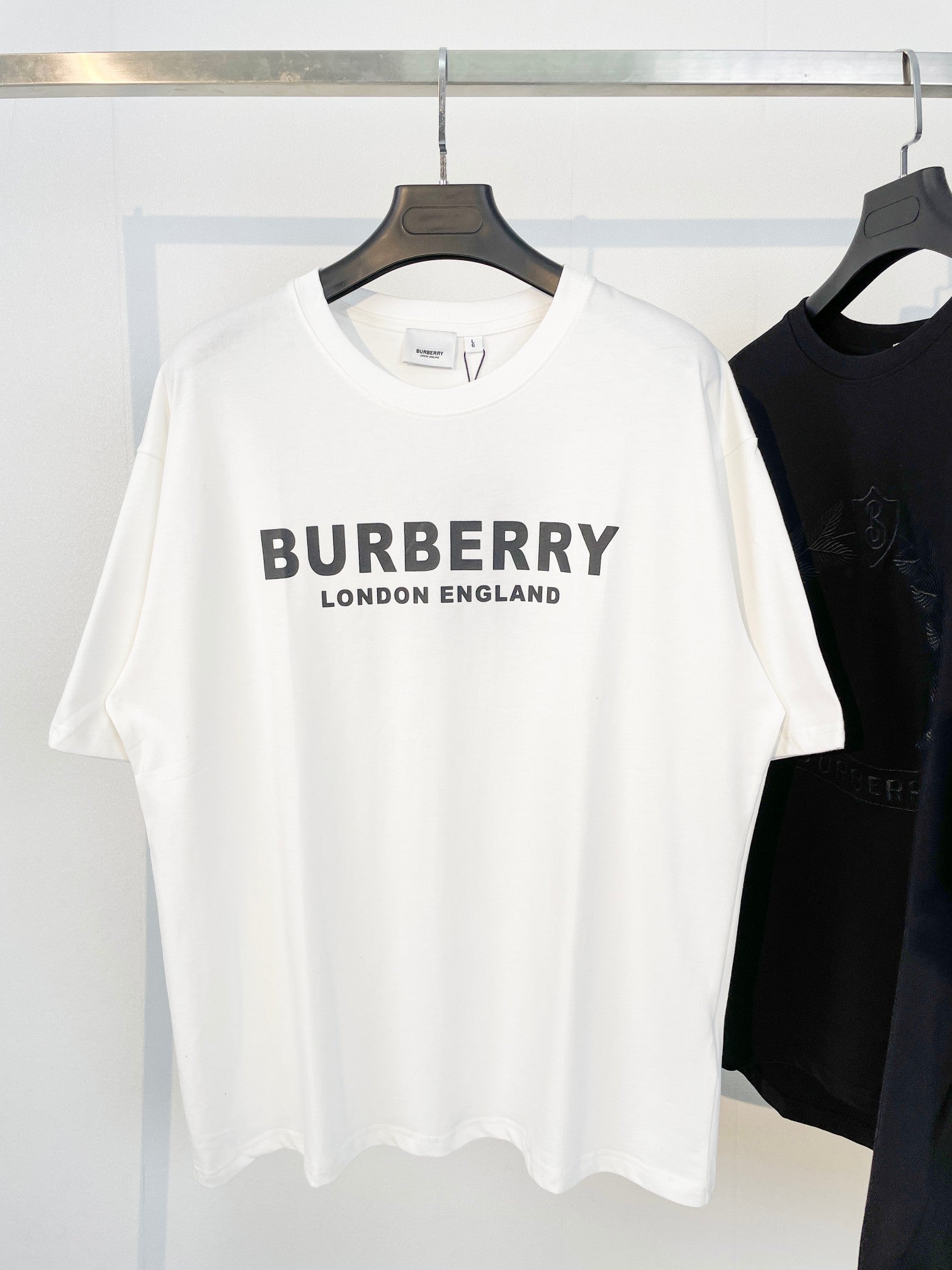 LuxluxHouse Burberry T-shirt NO.2